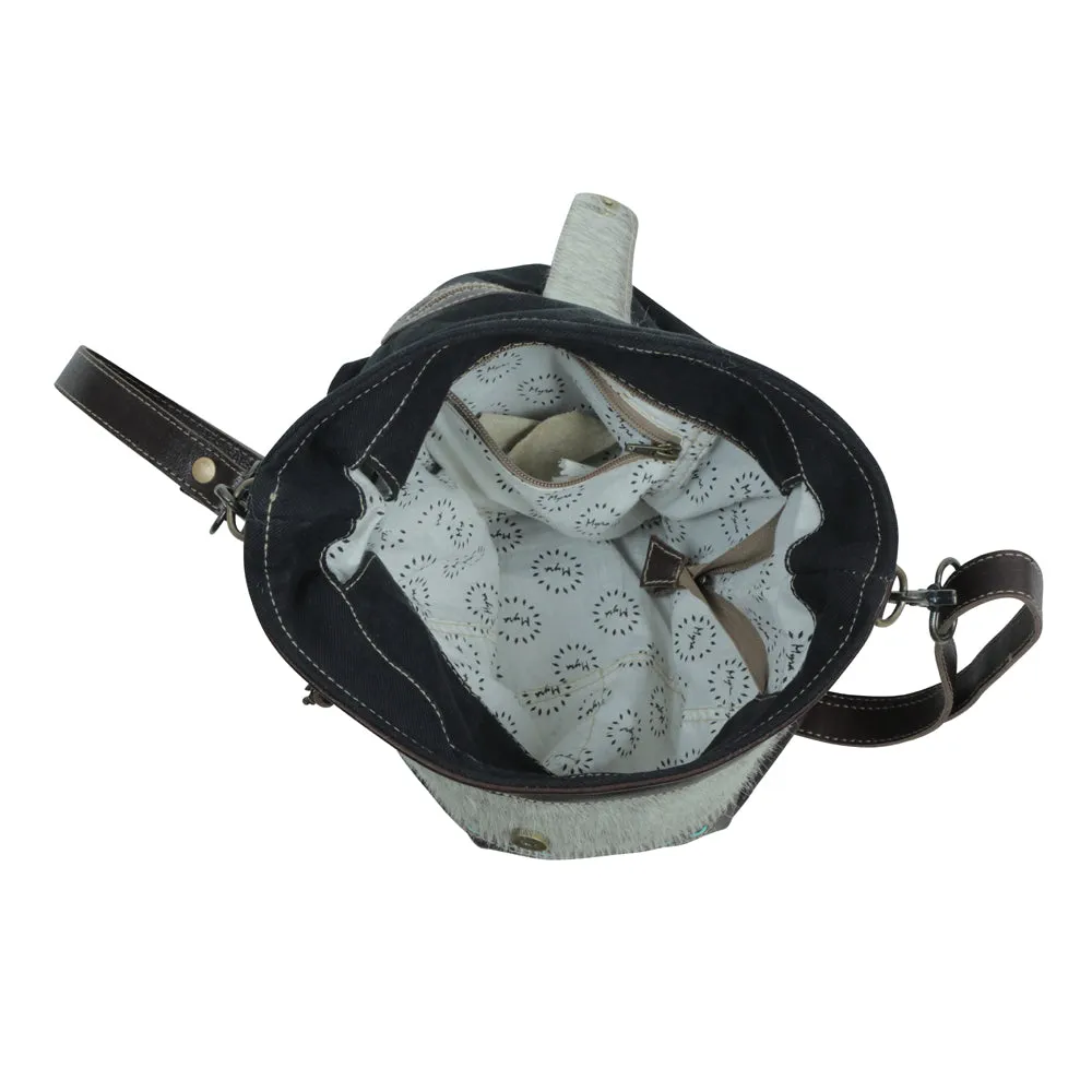 Rusted skies Hand-Tooled Bag sold by Myra Bag product image thumbnail 4