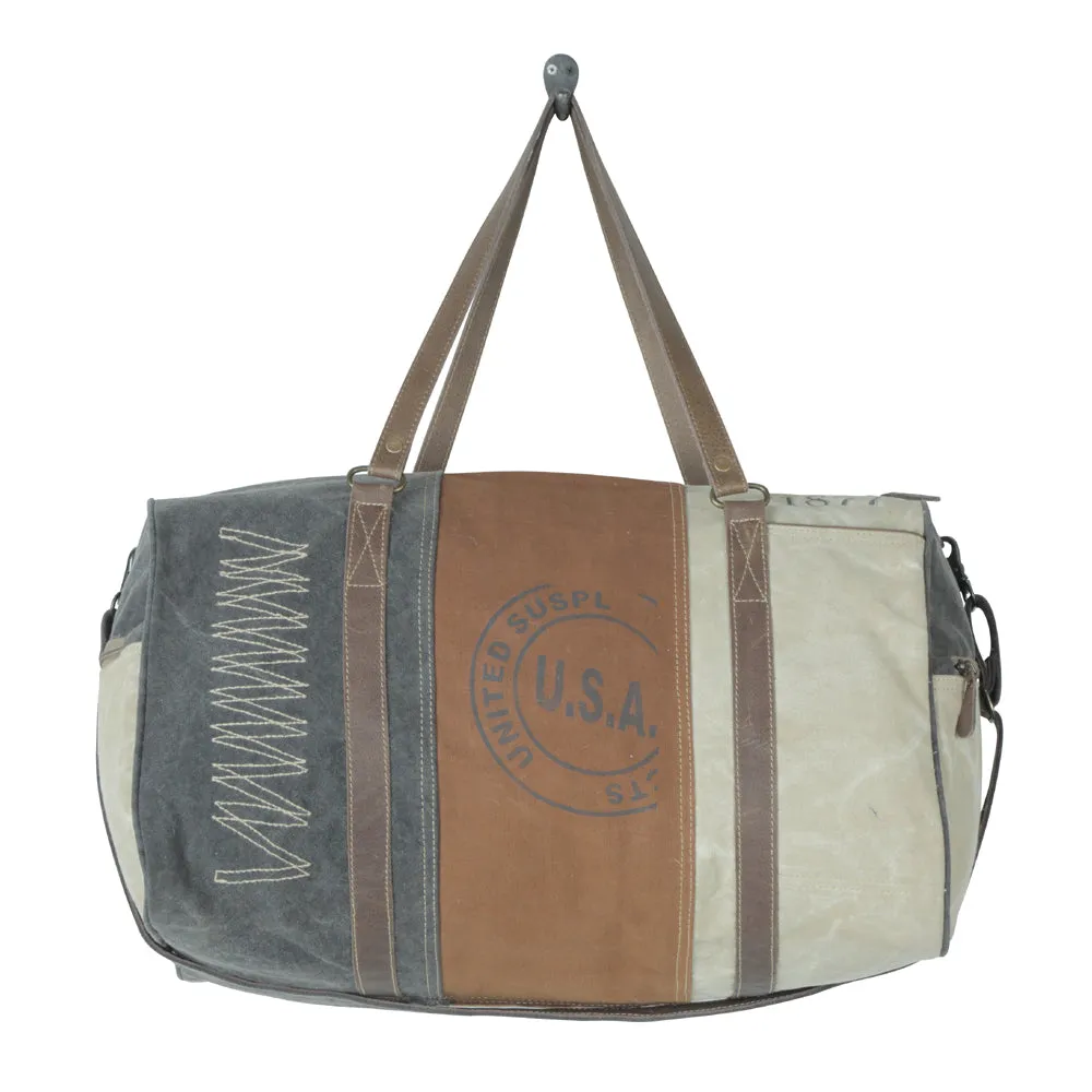 Neutral aesthetic traveller bag sold by Myra Bag product image thumbnail 3