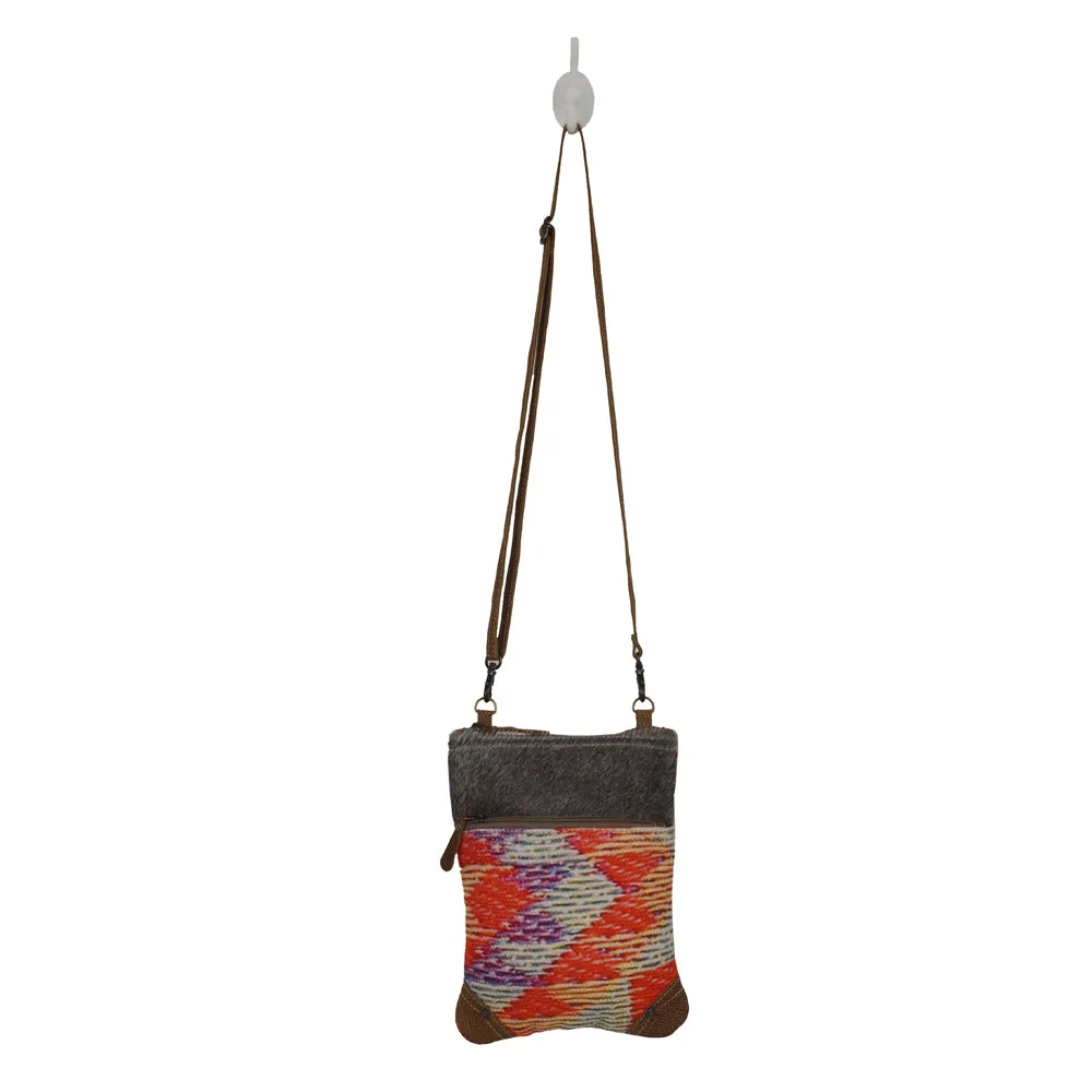 PROCLAIM SMALL & CROSS BODY BAG sold by Myra Bag product image thumbnail 3