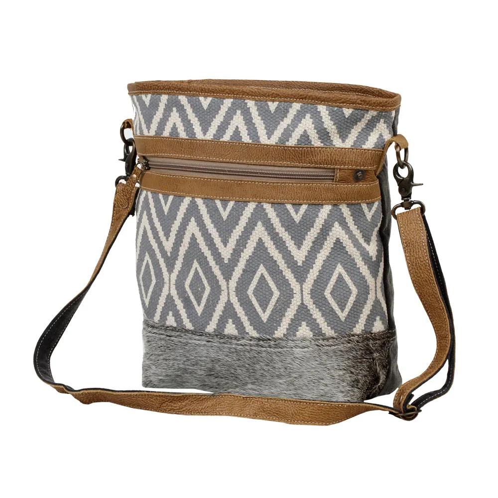 ASSURANCE SHOULDER BAG sold by Myra Bag product image thumbnail 2