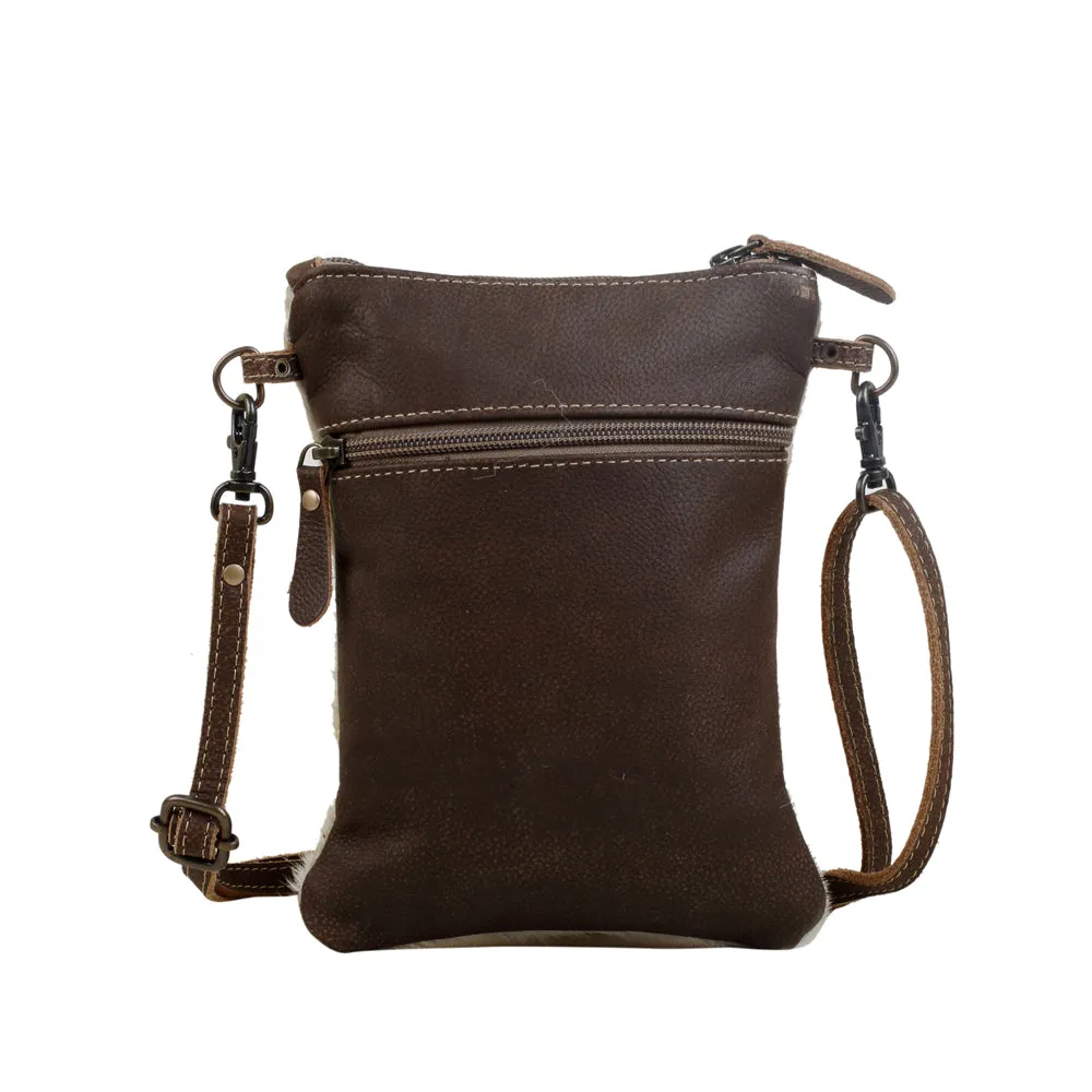 Style Redefined Crossbody Bag sold by Myra Bag product image thumbnail 3