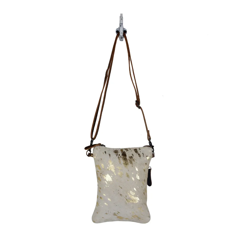 Style Redefined Crossbody Bag sold by Myra Bag product image thumbnail 4