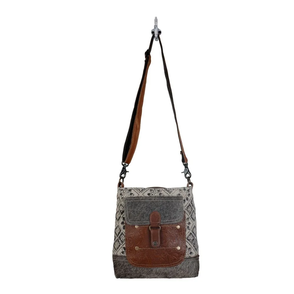 Perfect Mania Shoulder Bag sold by Myra Bag product image thumbnail 4