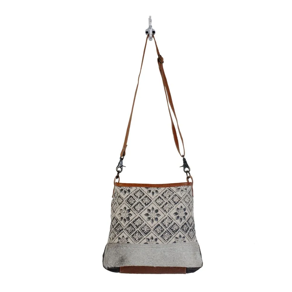 Tessellated Shoulder Bag sold by Myra Bag product image thumbnail 4