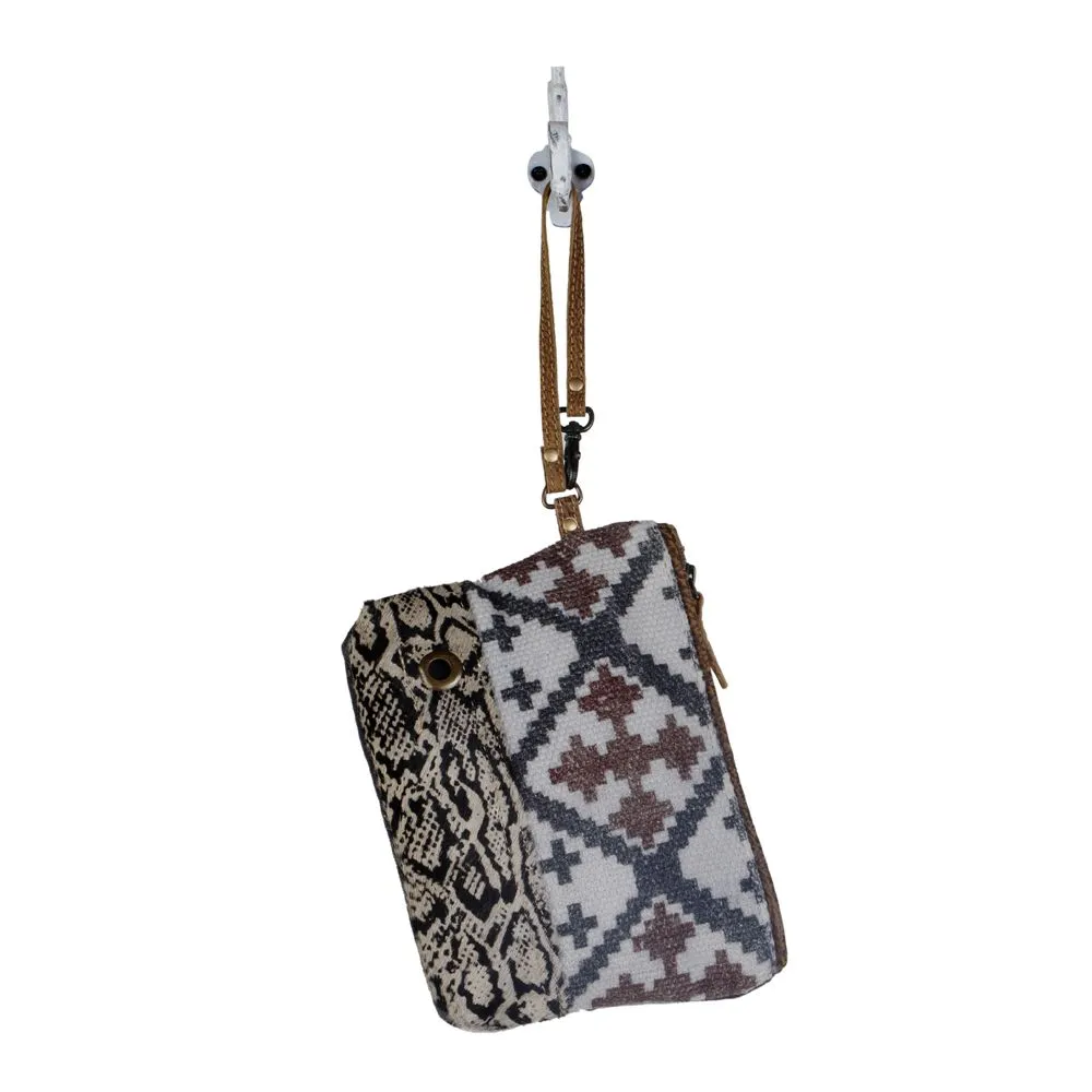 Handy Wandy Pouch sold by Myra Bag product image thumbnail 4