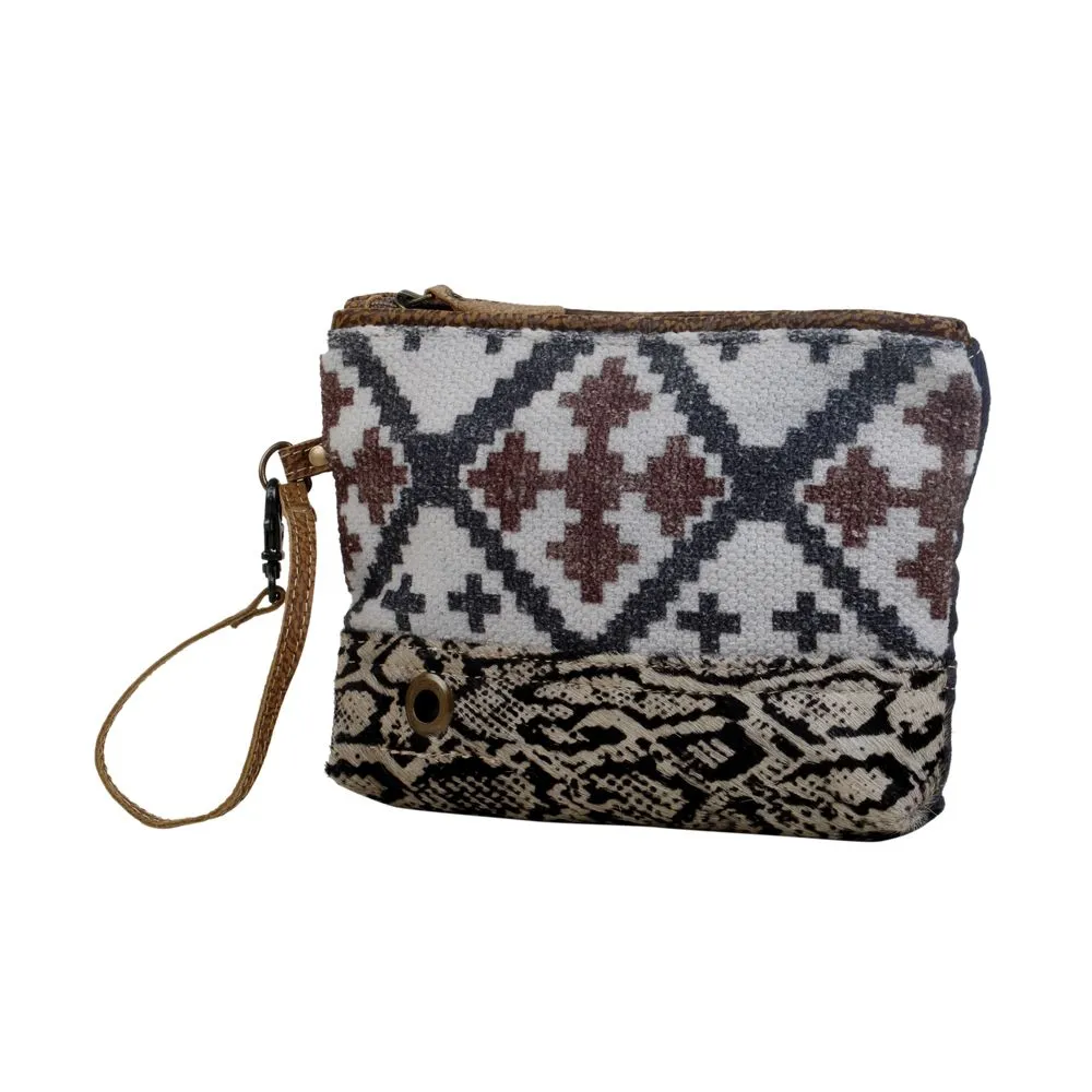 Handy Wandy Pouch sold by Myra Bag product image thumbnail 2