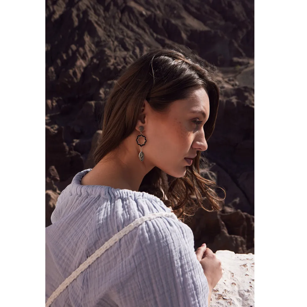 NASTURTIUM EARRING sold by Myra Bag product image thumbnail 3