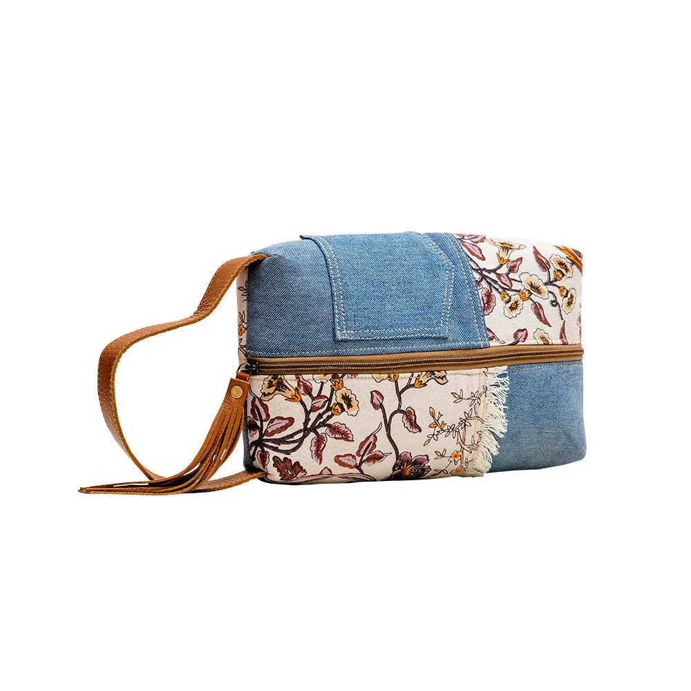 Experise Make Up Kit sold by Myra Bag product image thumbnail 2