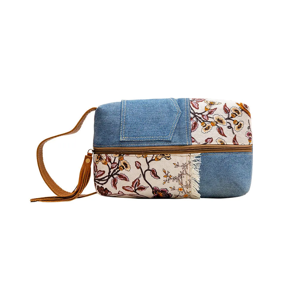 Experise Make Up Kit sold by Myra Bag