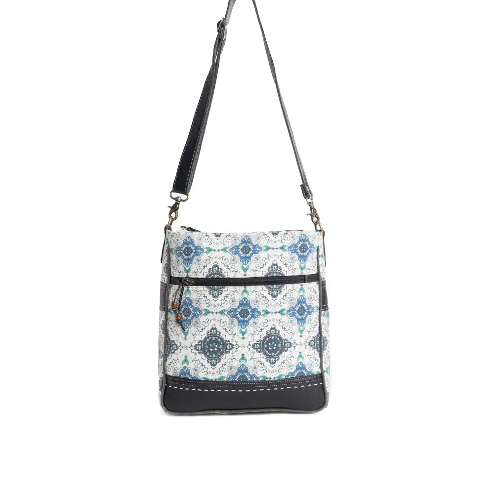 Starsite Ranch Shoulder Bag sold by Myra Bag product image thumbnail 5
