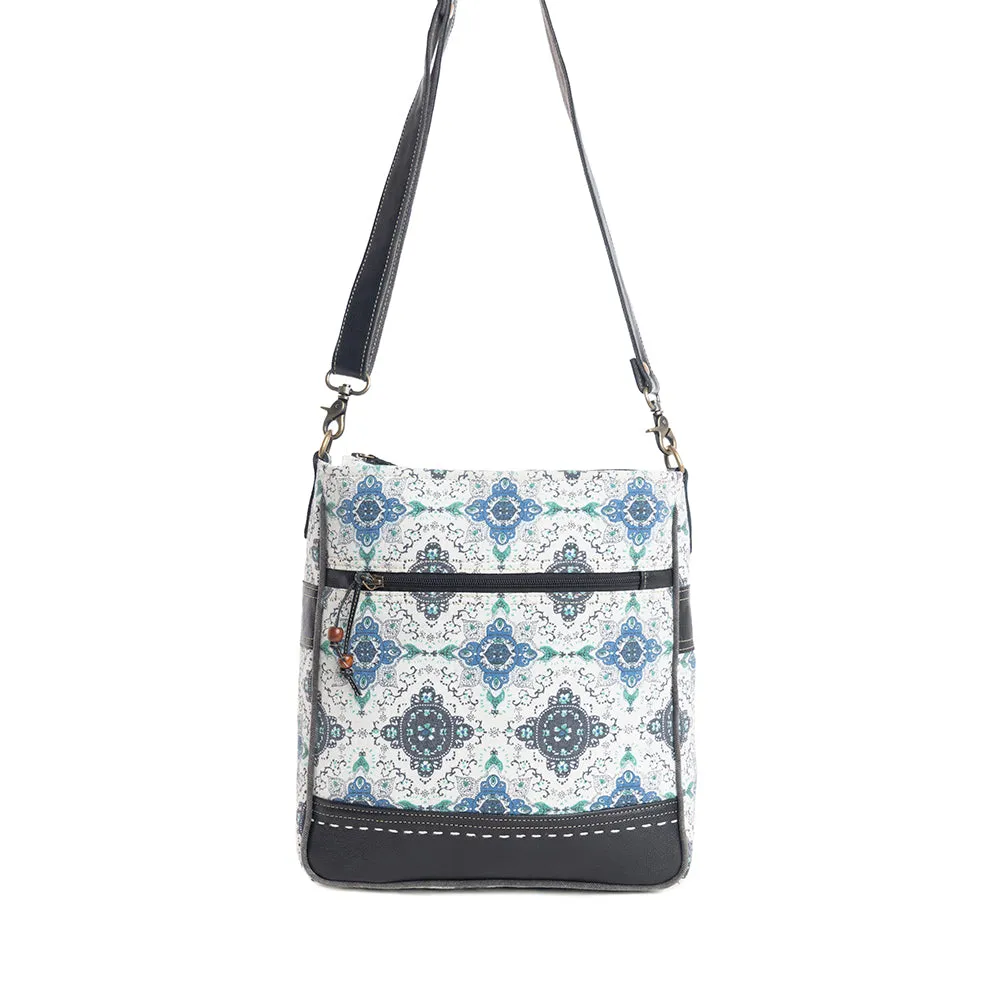 Starsite Ranch Shoulder Bag sold by Myra Bag product image thumbnail 2