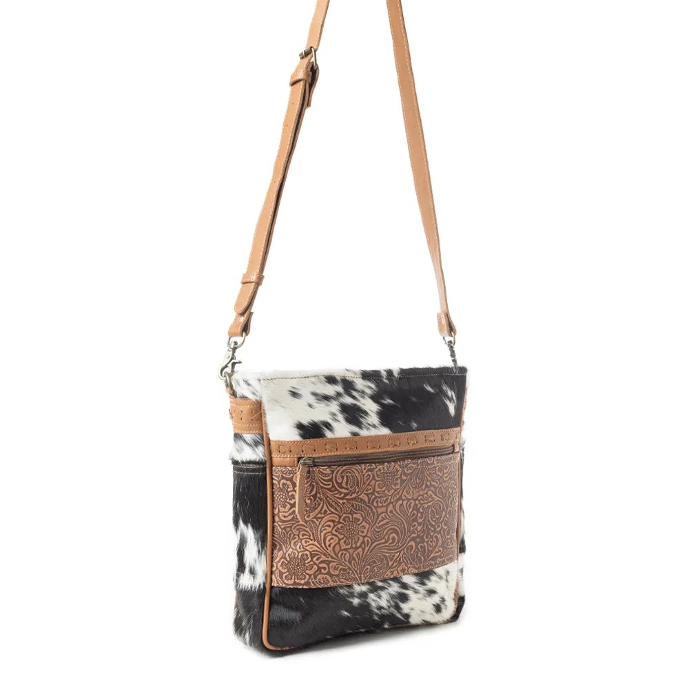 Forester Junction Concealed Carry Bag sold by Myra Bag product image thumbnail 4