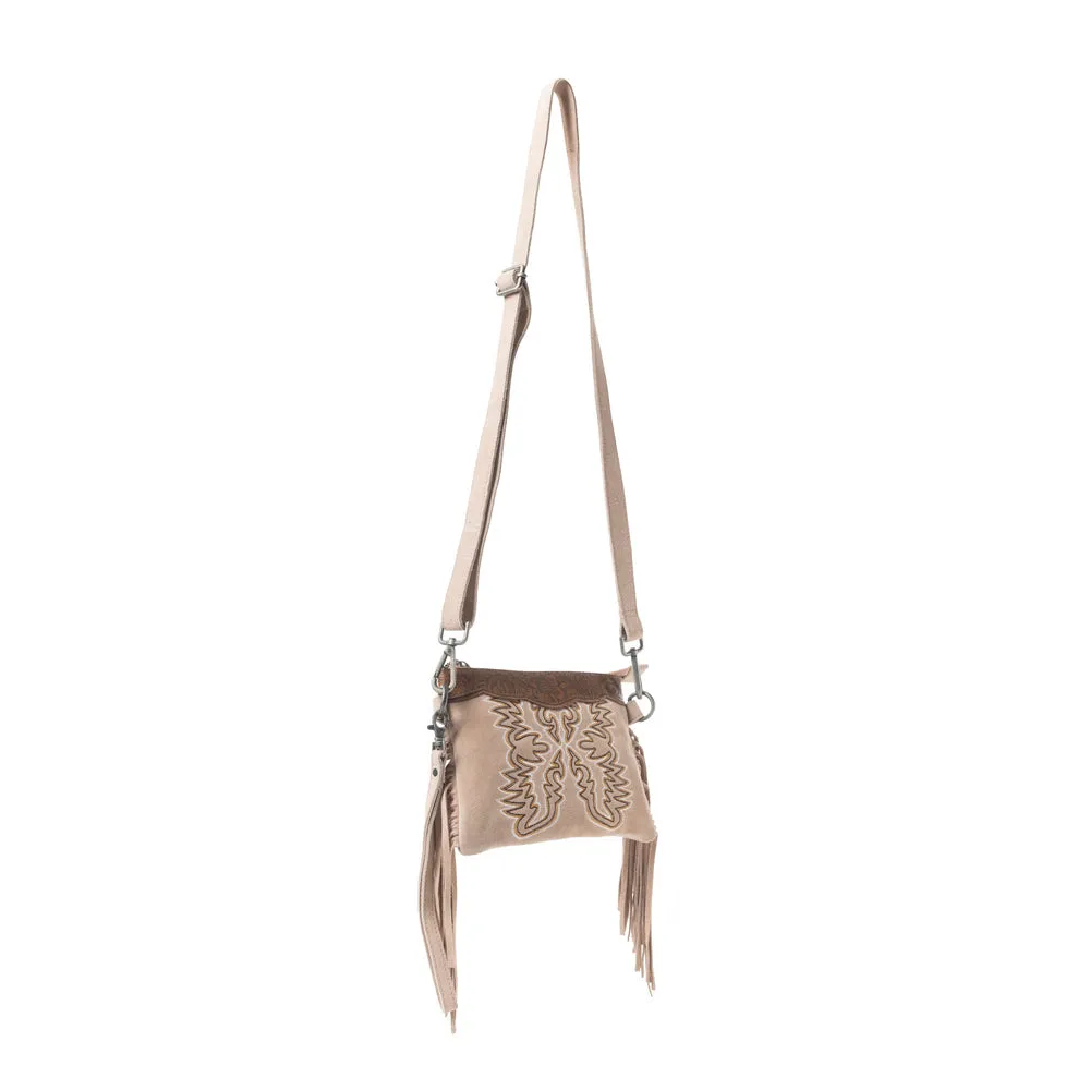 Desert Wing Crossbody Bag In Beige sold by Myra Bag product image thumbnail 2
