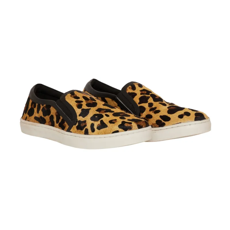 🎁 Plush Sneakers (Discount) sold by Myra Bag