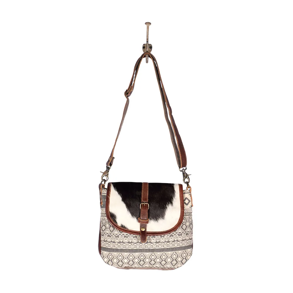 Peppy College Shoulder Bag sold by Myra Bag product image thumbnail 2