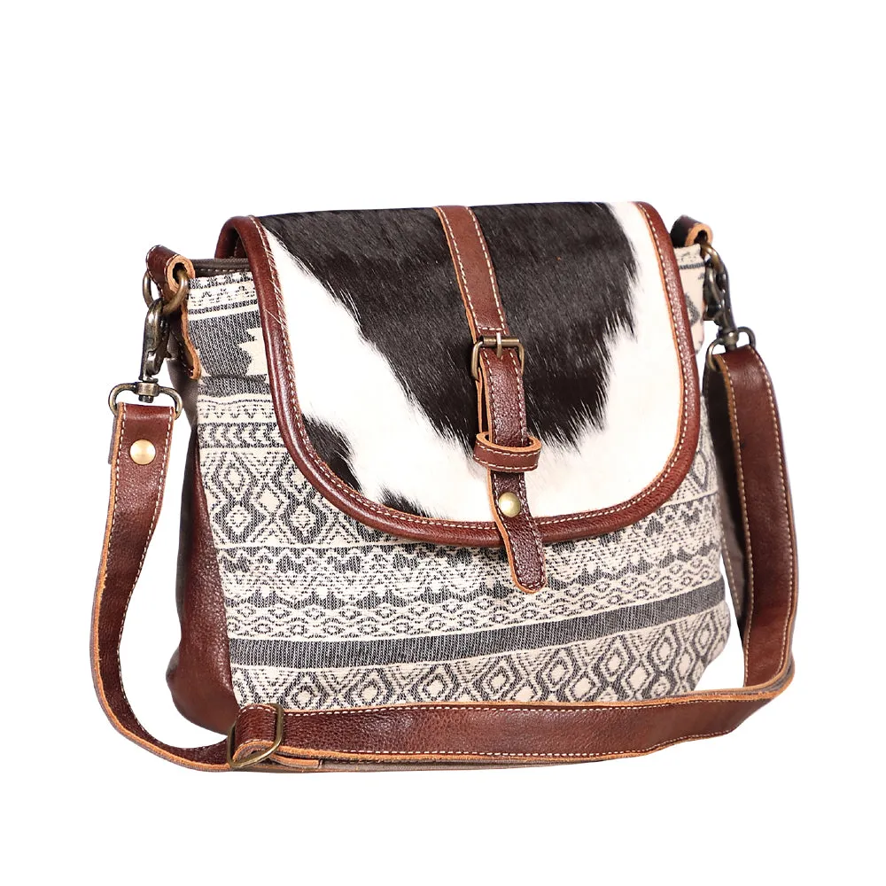 Peppy College Shoulder Bag sold by Myra Bag product image thumbnail 4