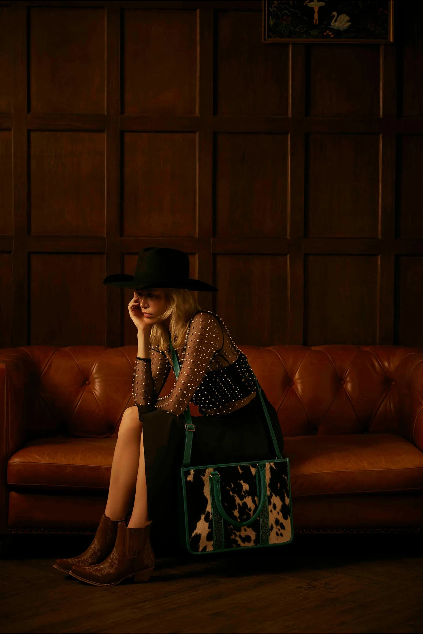 Antonia Trail Tote Bag In Black & White sold by Myra Bag product image thumbnail 5