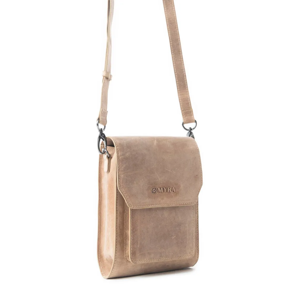 Padrina Trail Leather Bag In Sand sold by Myra Bag product image thumbnail 3