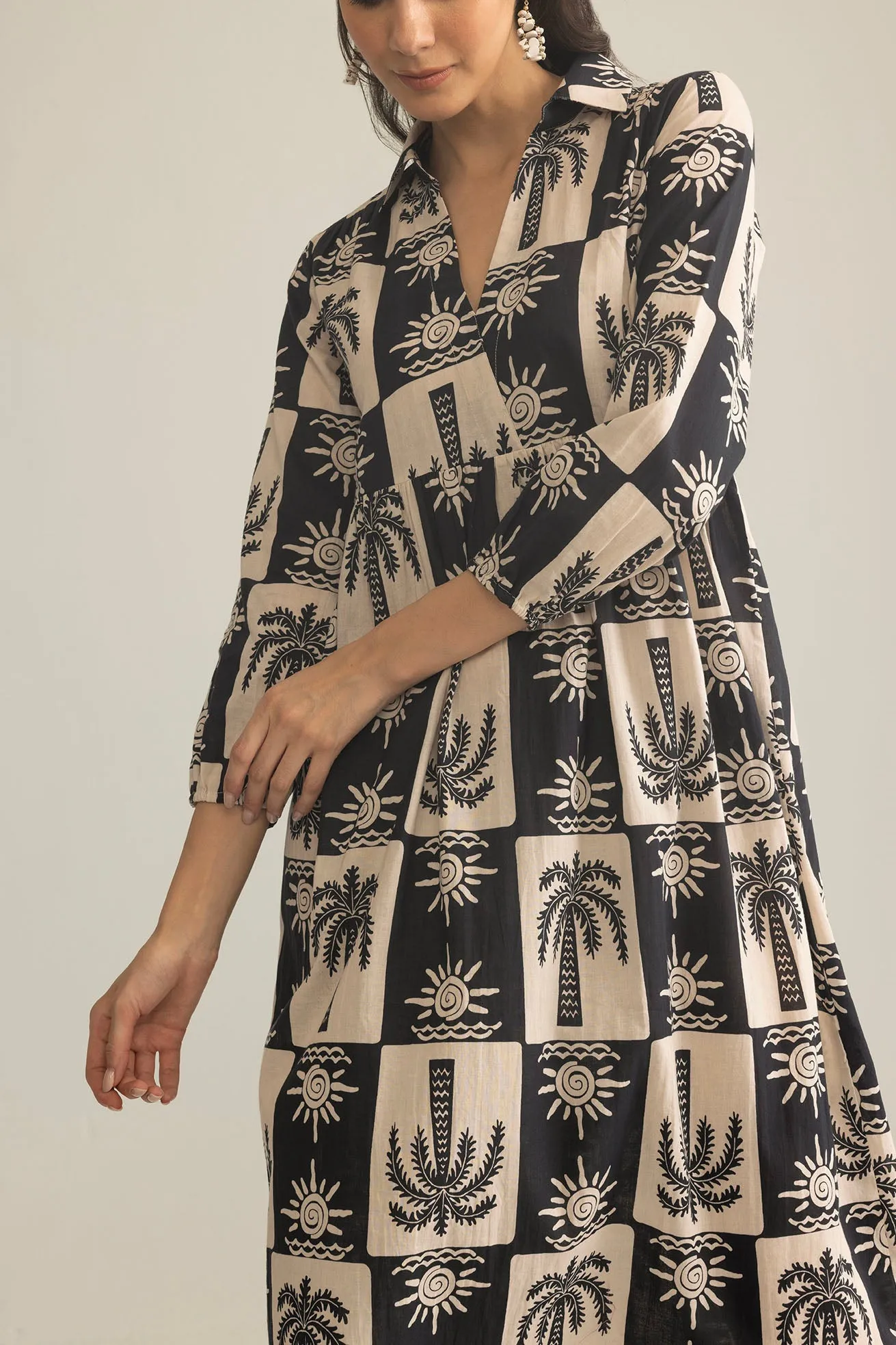 Palm Theory Maxi Dress in Navy Blue & Cream sold by Myra Bag product image thumbnail 4