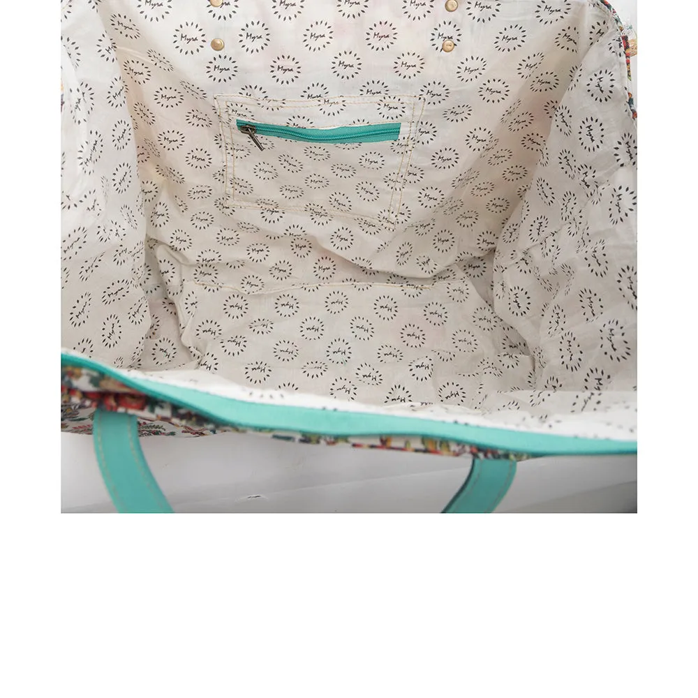 Lovely Florals Weekender Bag Bundle sold by Myra Bag product image thumbnail 5