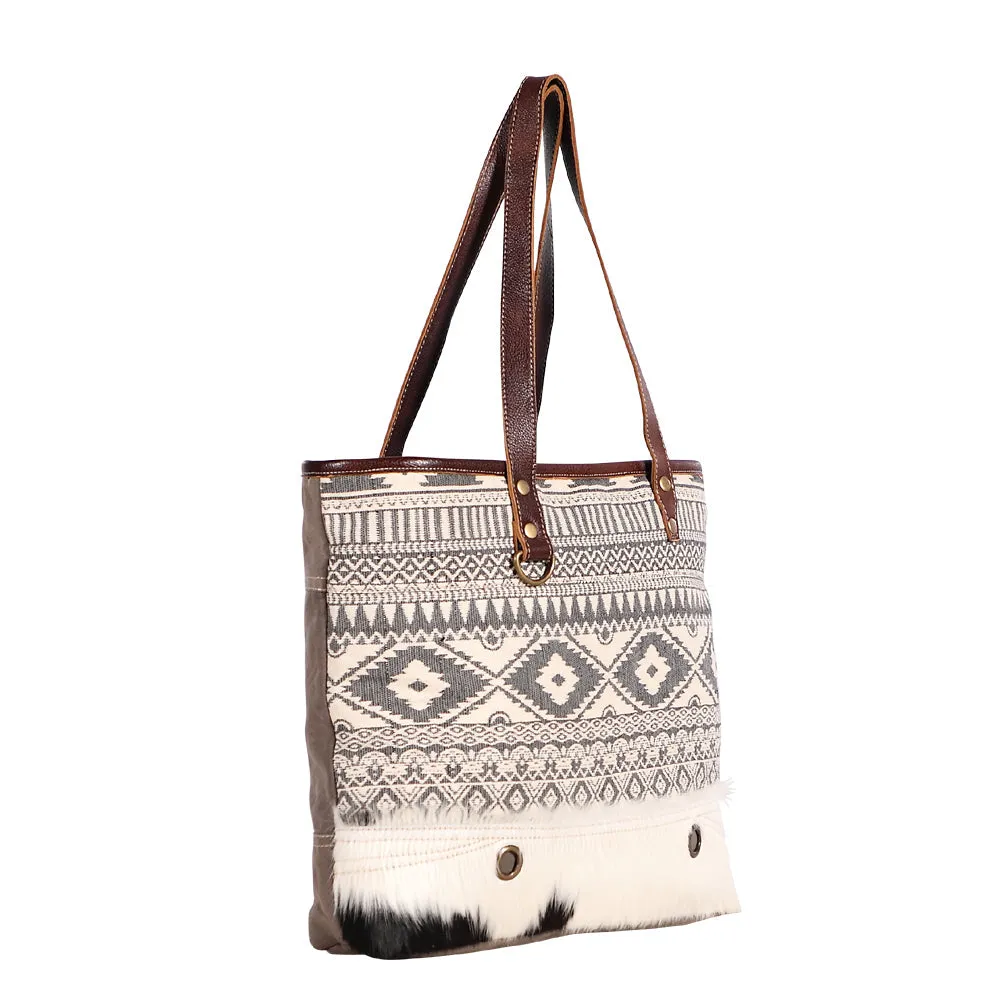 Heavenly Tote Bag sold by Myra Bag product image thumbnail 2