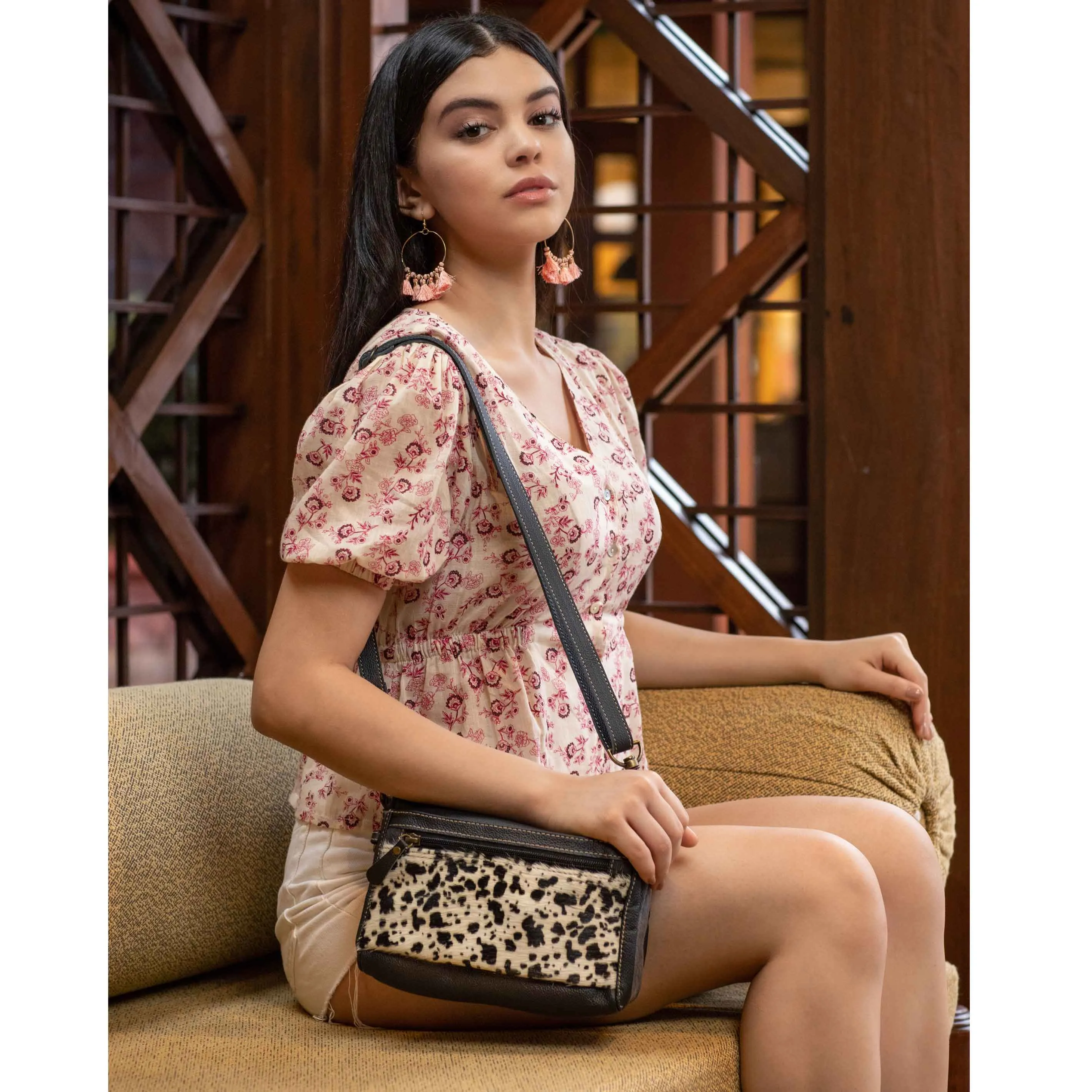 PARADE CANVAS AND HAIRON BAG sold by Myra Bag product image thumbnail 5