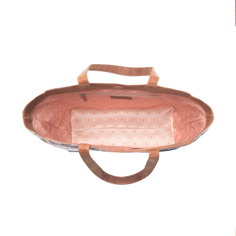 Yellowstone Winter Prairie Handtooled Bag in Ivory Toffee sold by Myra Bag product image thumbnail 4