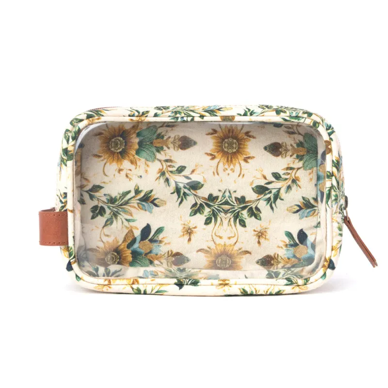 Willow Grove Cotton & Plastic Men's Shaving Kit in Sage Linen made by Myra Bag