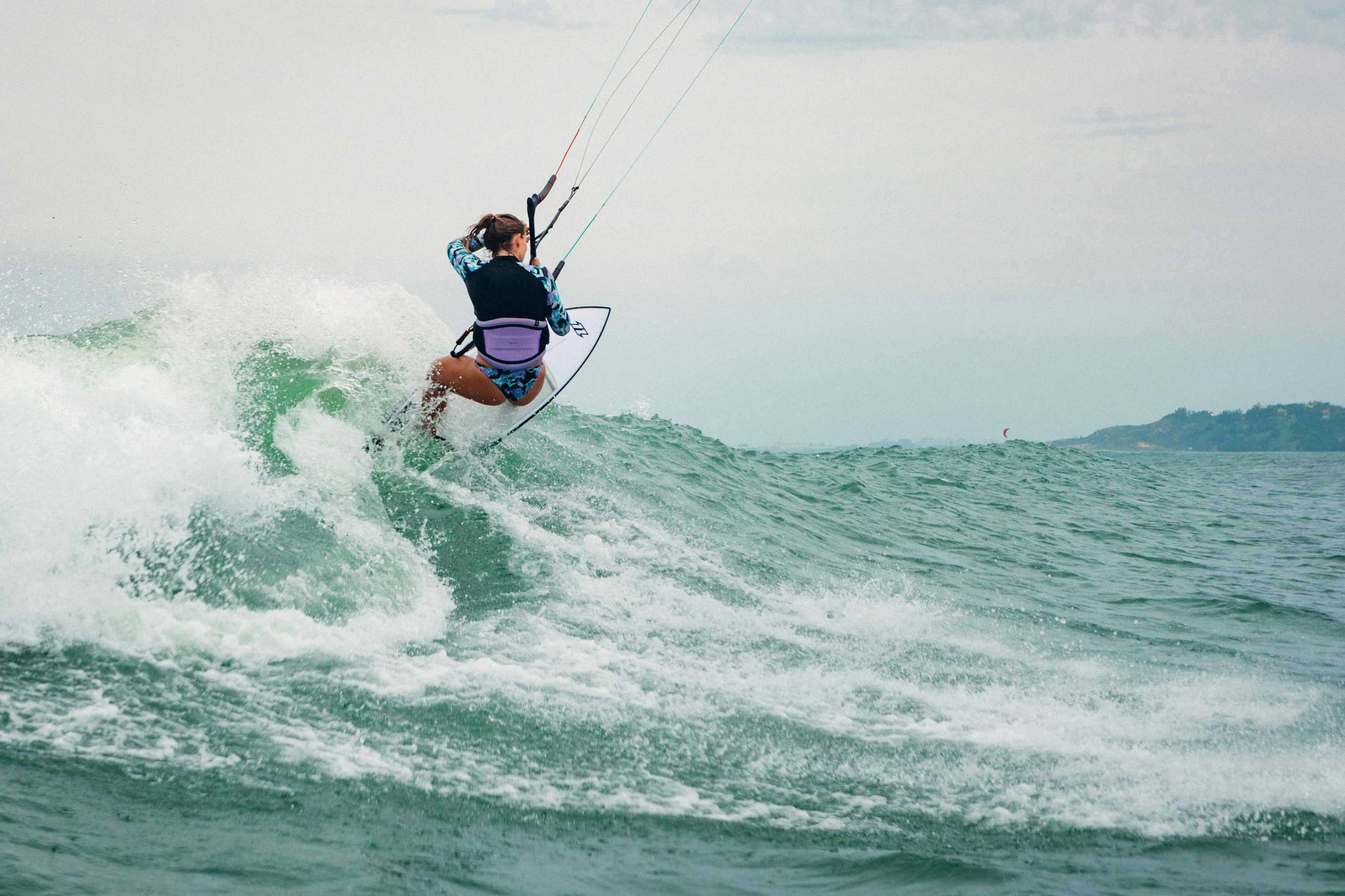 Jayde L/S Rashvest sold by Mystic product image thumbnail 8