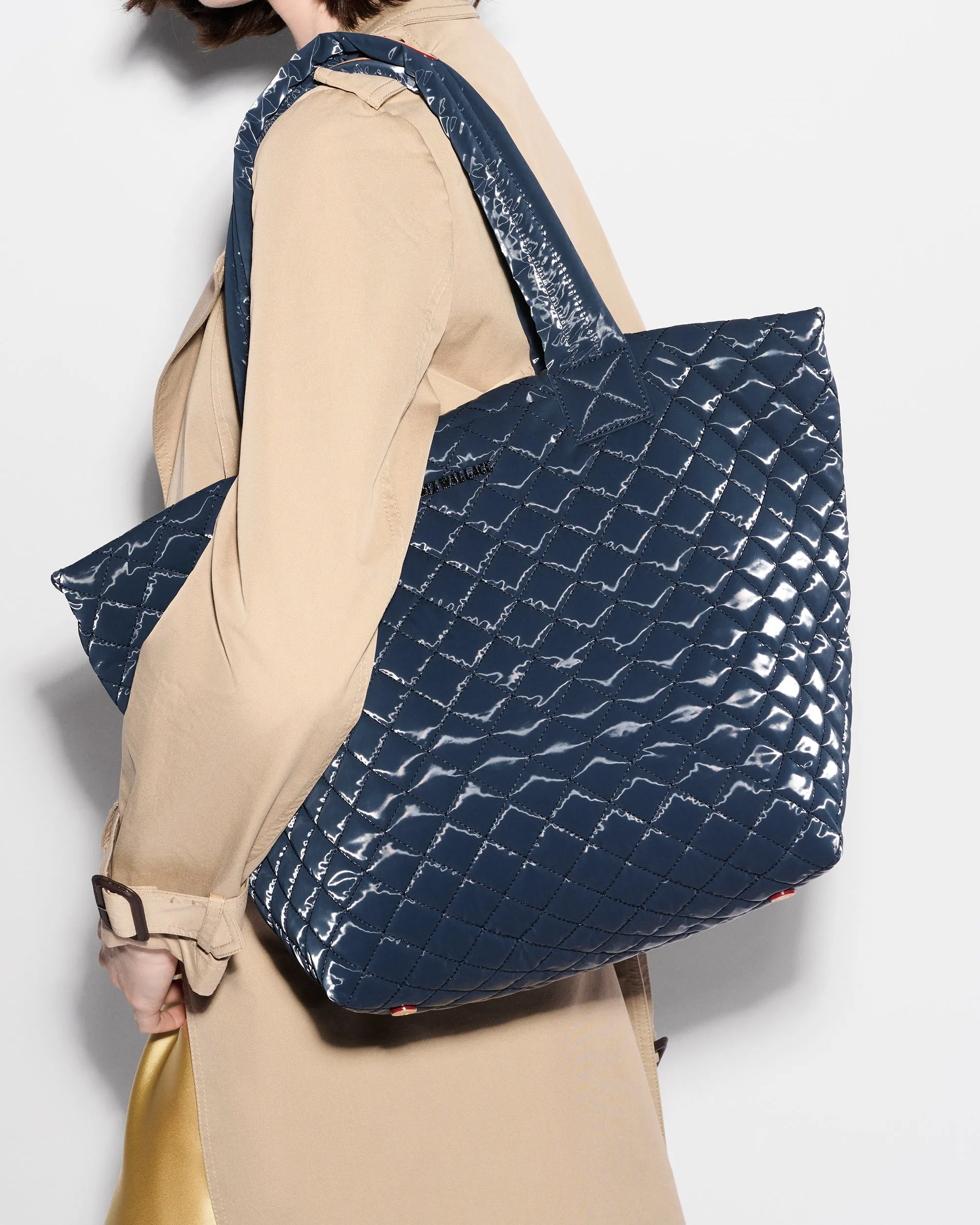 Ink Liquid Medium Metro Tote Deluxe sold by MZ Wallace product image thumbnail 2