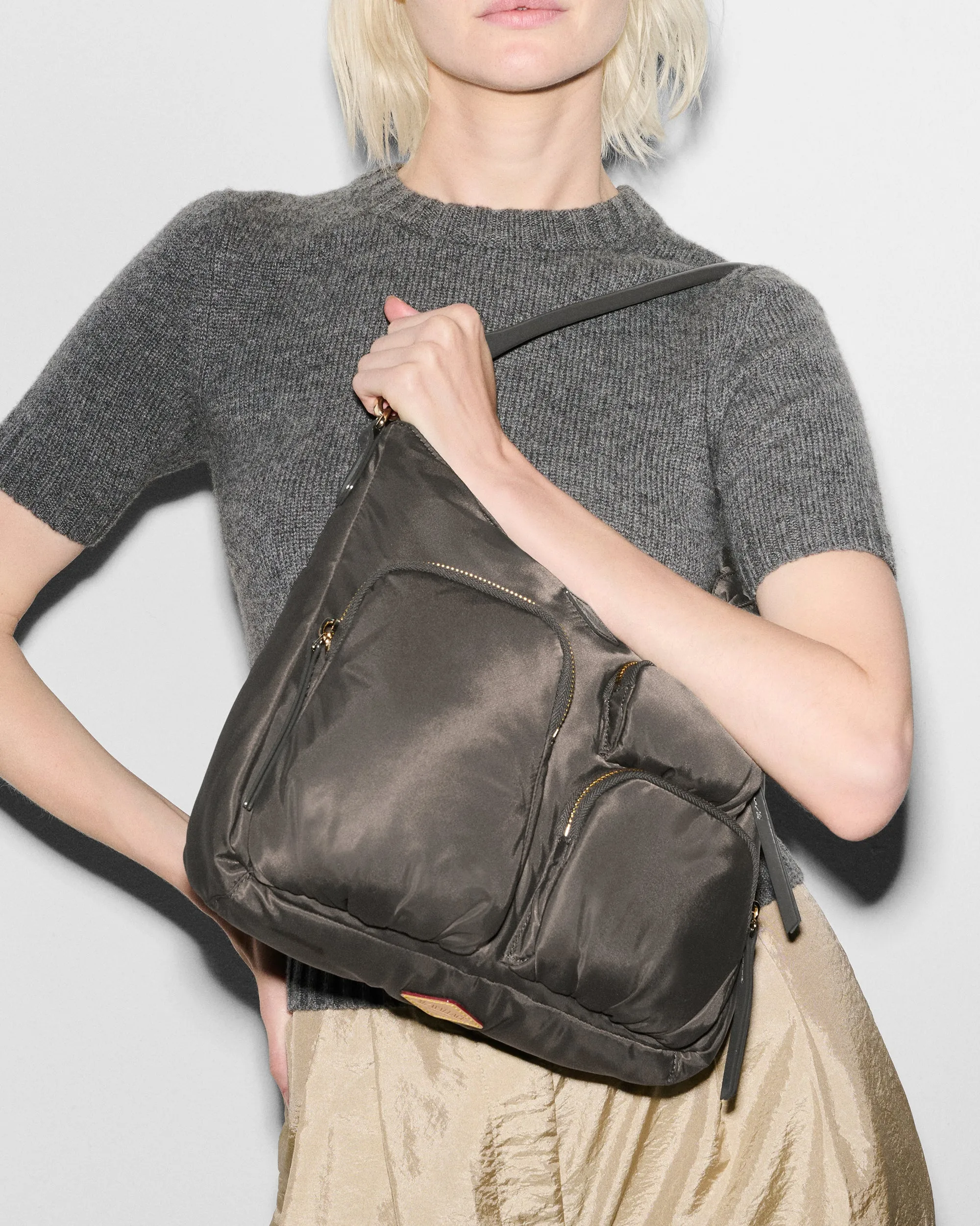Magnet Chelsea Hobo sold by MZ Wallace product image thumbnail 2