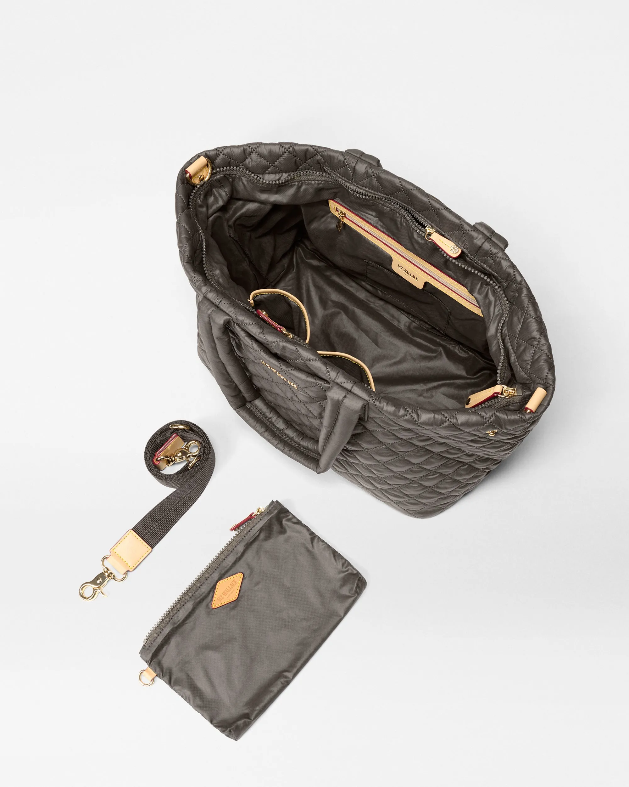 Magnet Medium Metro City Tote sold by MZ Wallace product image thumbnail 4