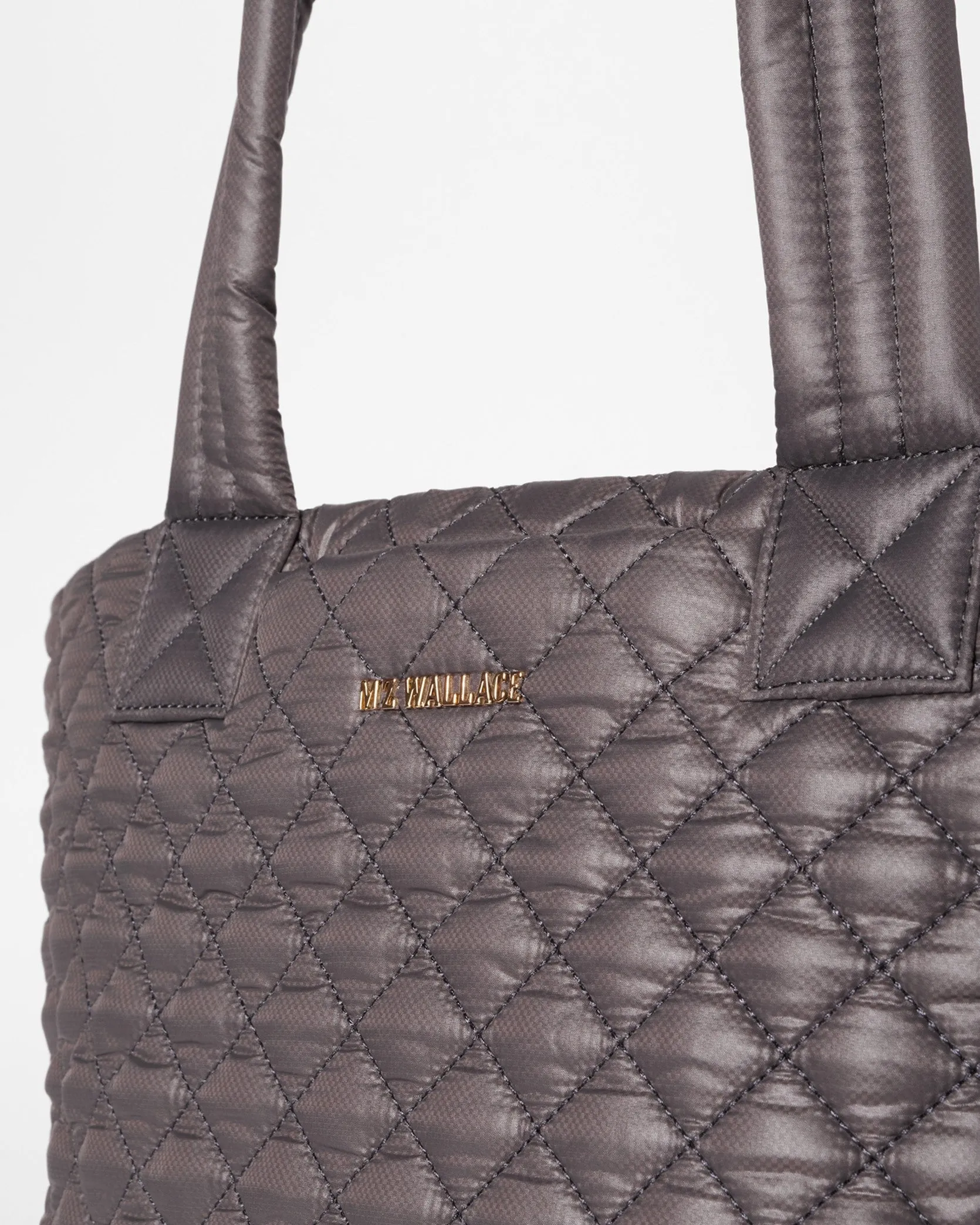 Magnet Medium Metro Tote Deluxe sold by MZ Wallace product image thumbnail 4