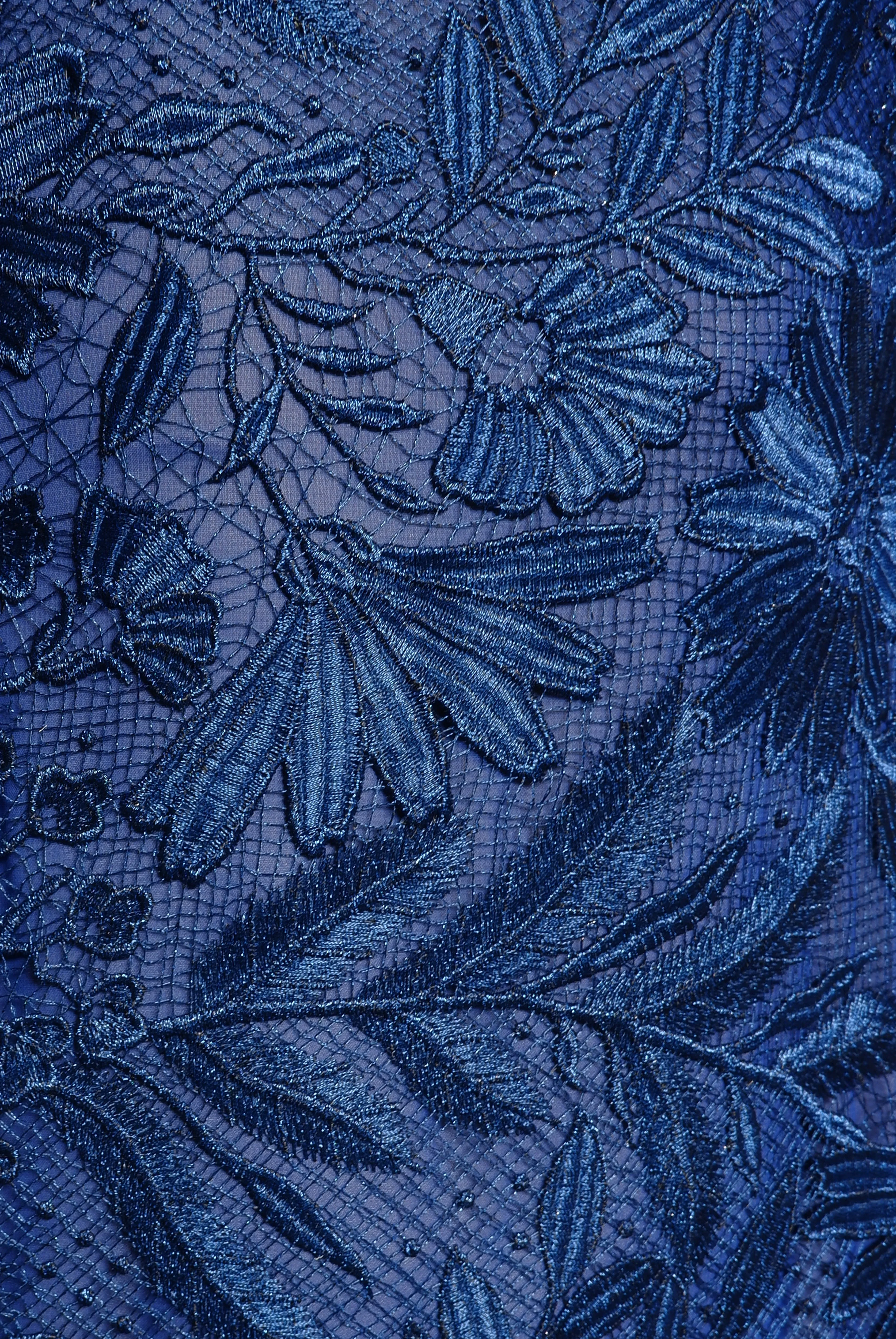 LACE STRAPLESS FULL SKIRT GOWN sold by Naeem Khan product image thumbnail 3