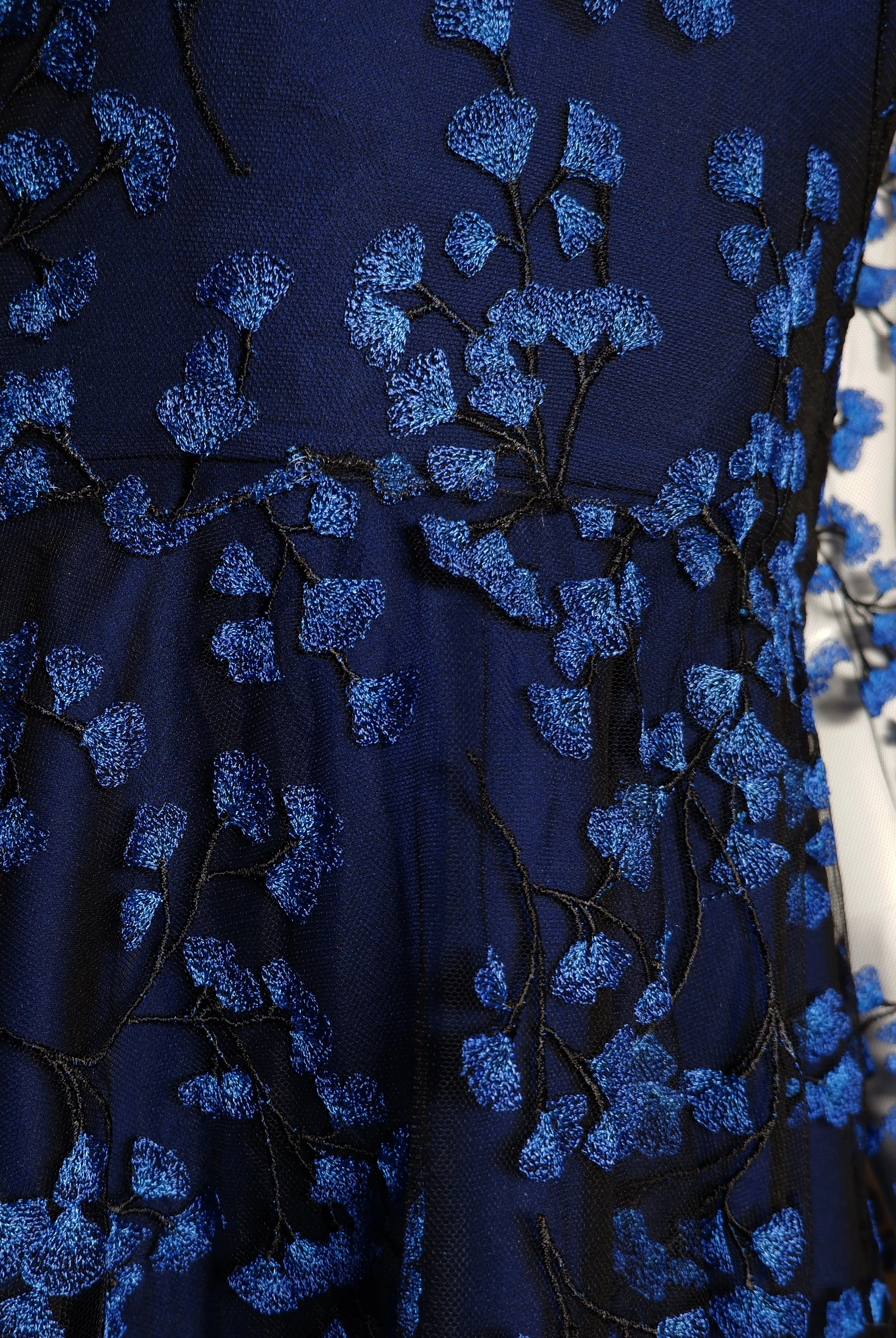 BOAT NECK FULL SKIRT GOWN WITH BLOUSON SLEEVES sold by Naeem Khan product image thumbnail 4