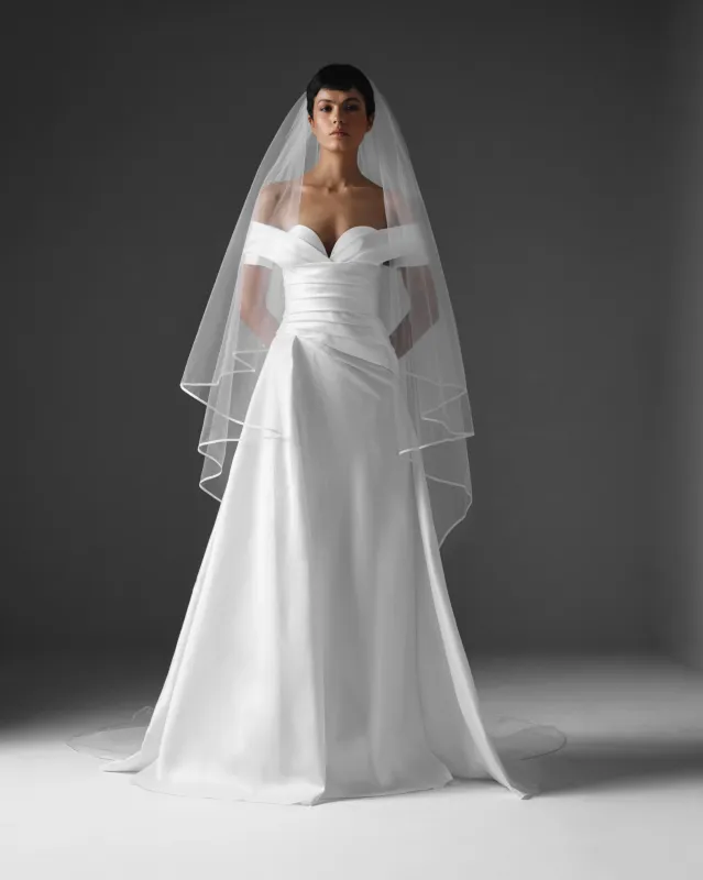 Minnie sold by Naeem Khan