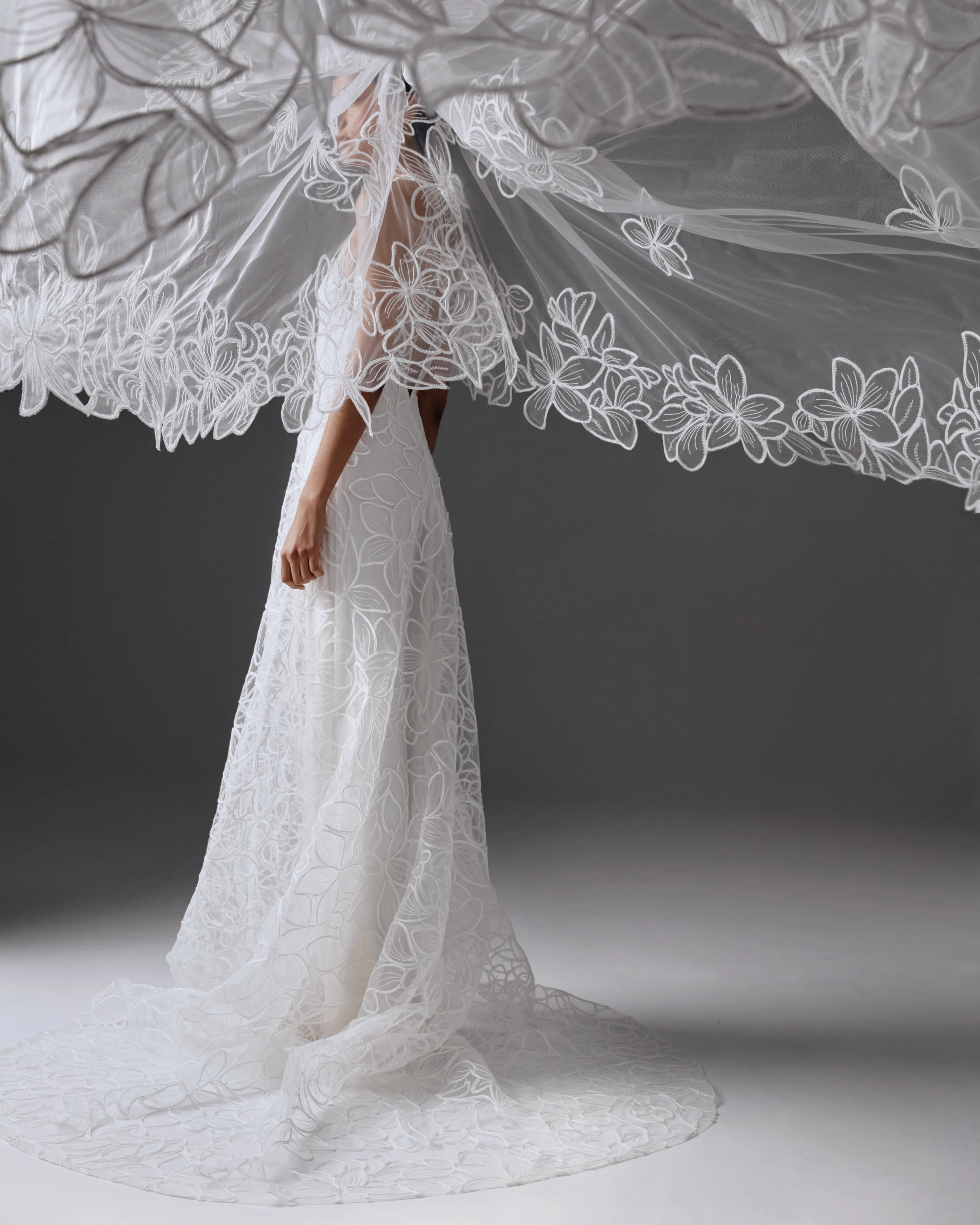 Lea sold by Naeem Khan product image thumbnail 2