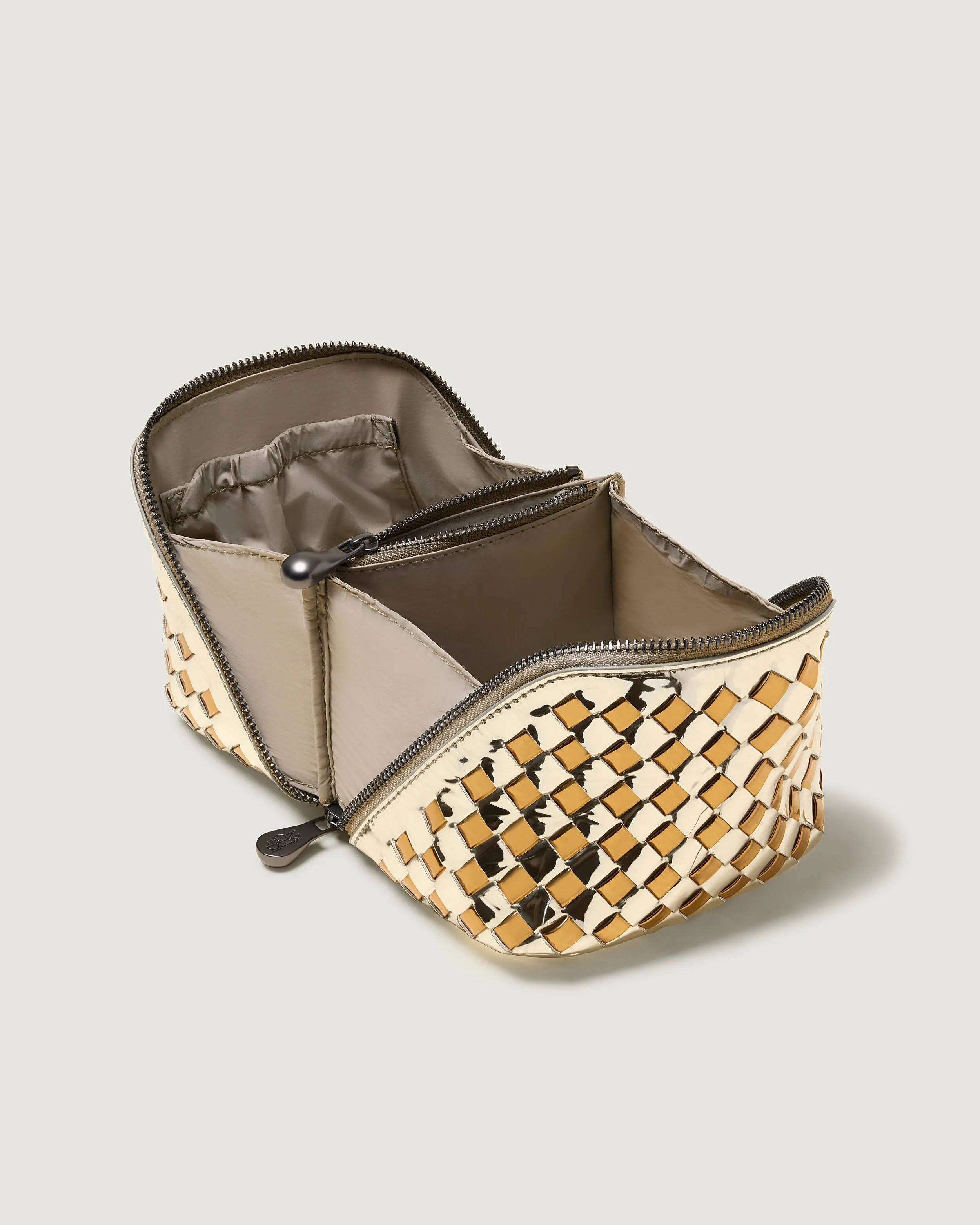 Caravan Small Cosmetic Case Metallic | Biarritz sold by Naghedi product image thumbnail 2