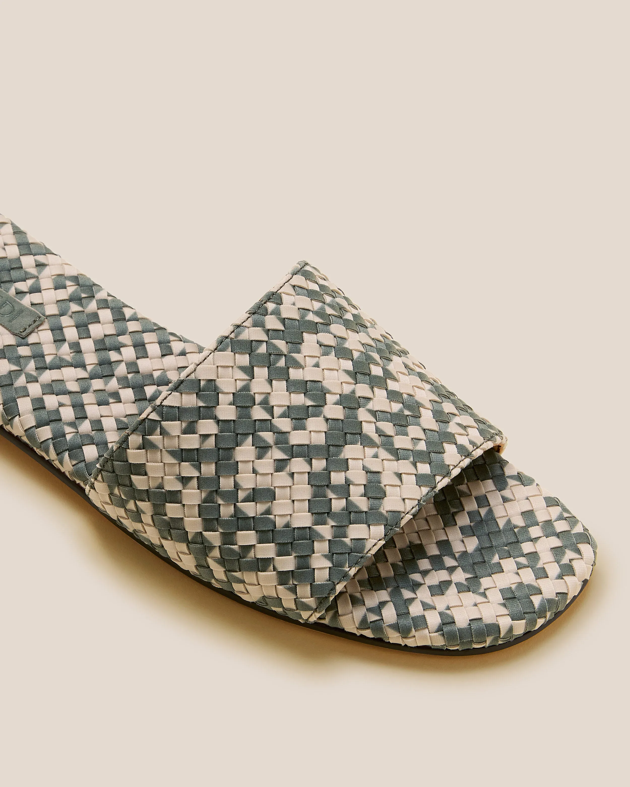 St. Barths Slide Prism | Papyrus sold by Naghedi product image thumbnail 2