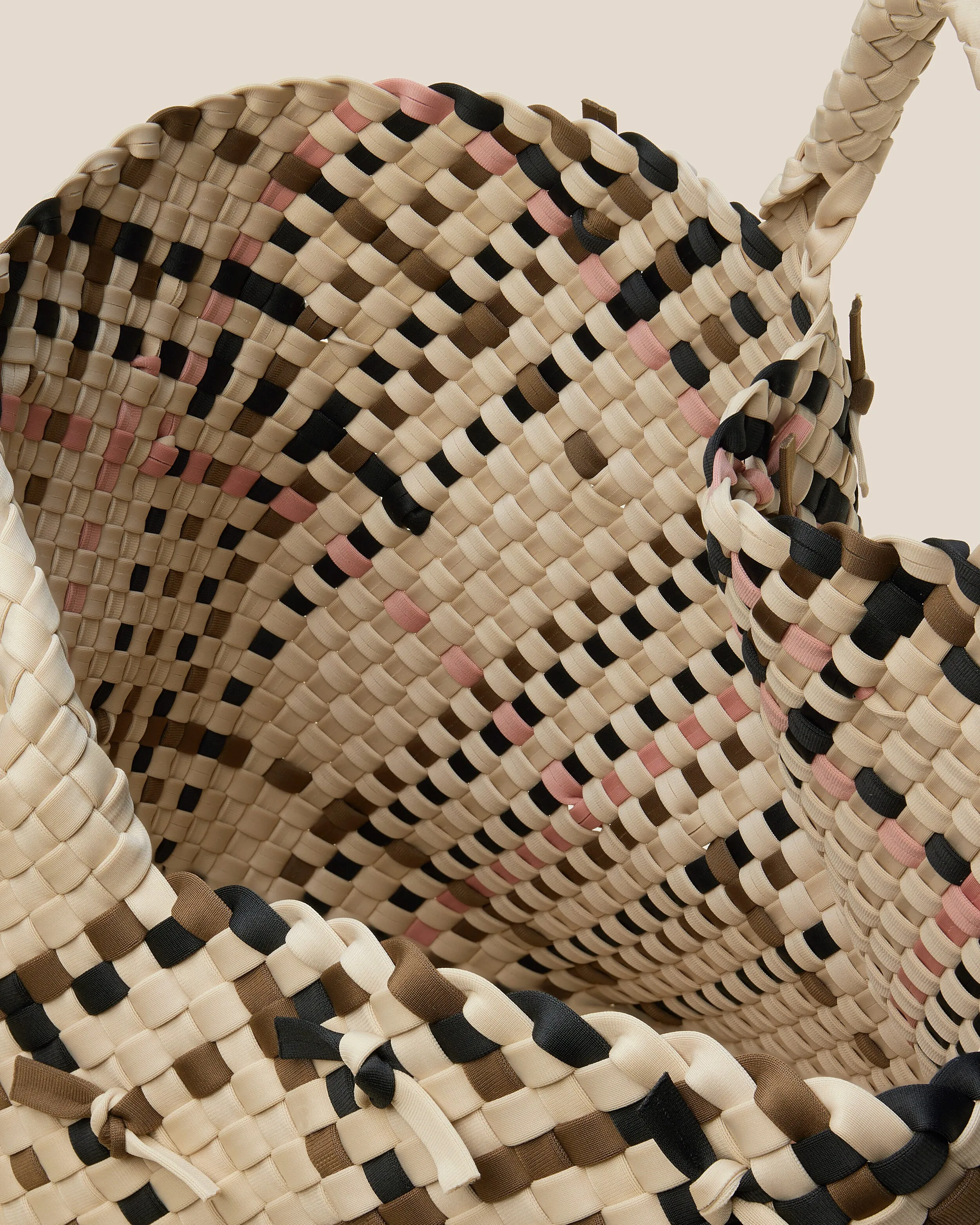 Waste Not St. Barths Large Tote Knots | Quartz sold by Naghedi product image thumbnail 2