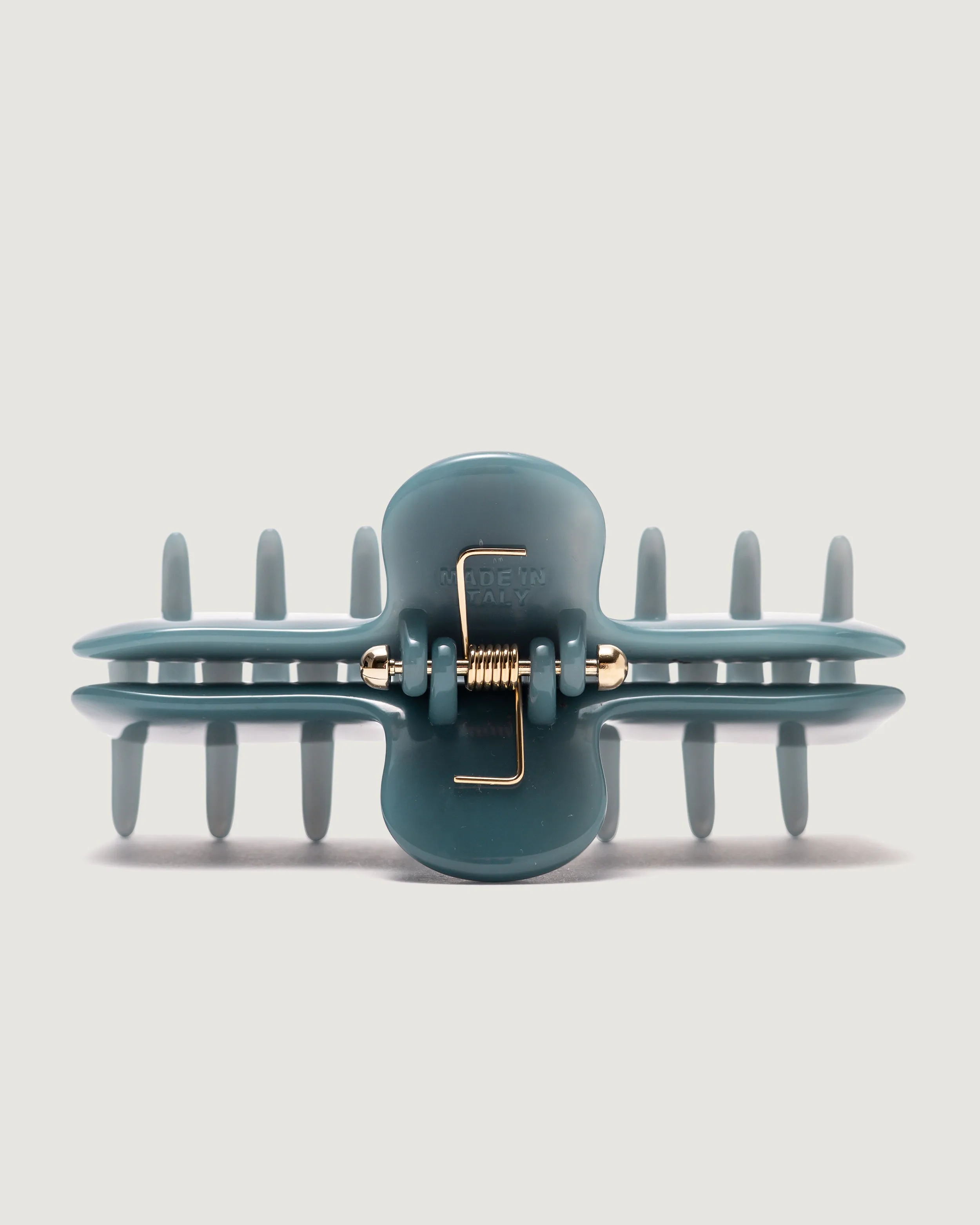 UNDO Hairware No. 4 Claw Clip | Lake sold by Naghedi product image thumbnail 3