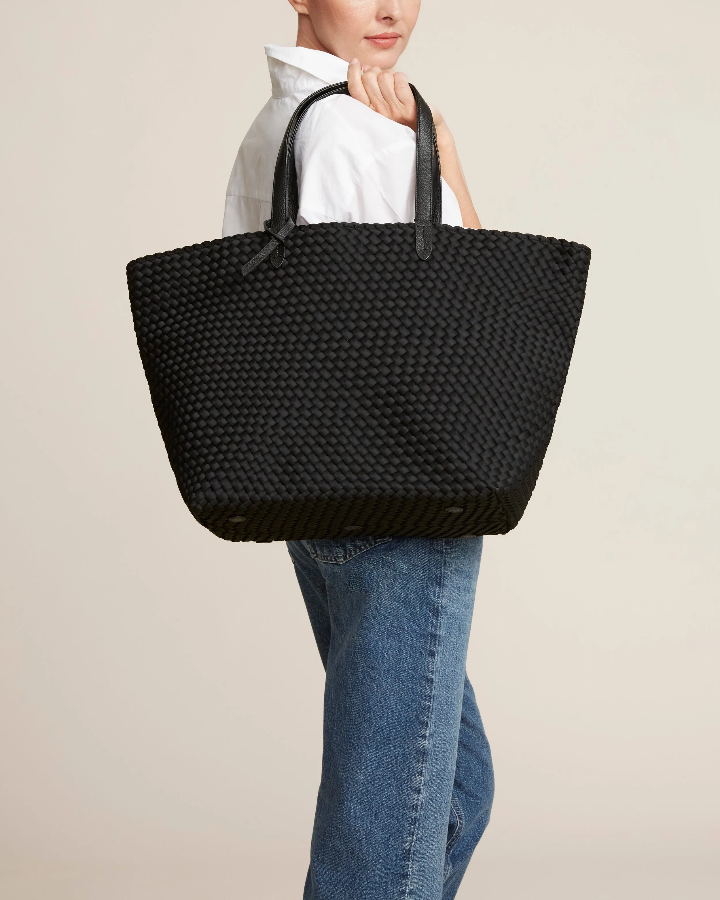 Jetsetter Large Tote | Onyx (Original) sold by Naghedi product image thumbnail 4
