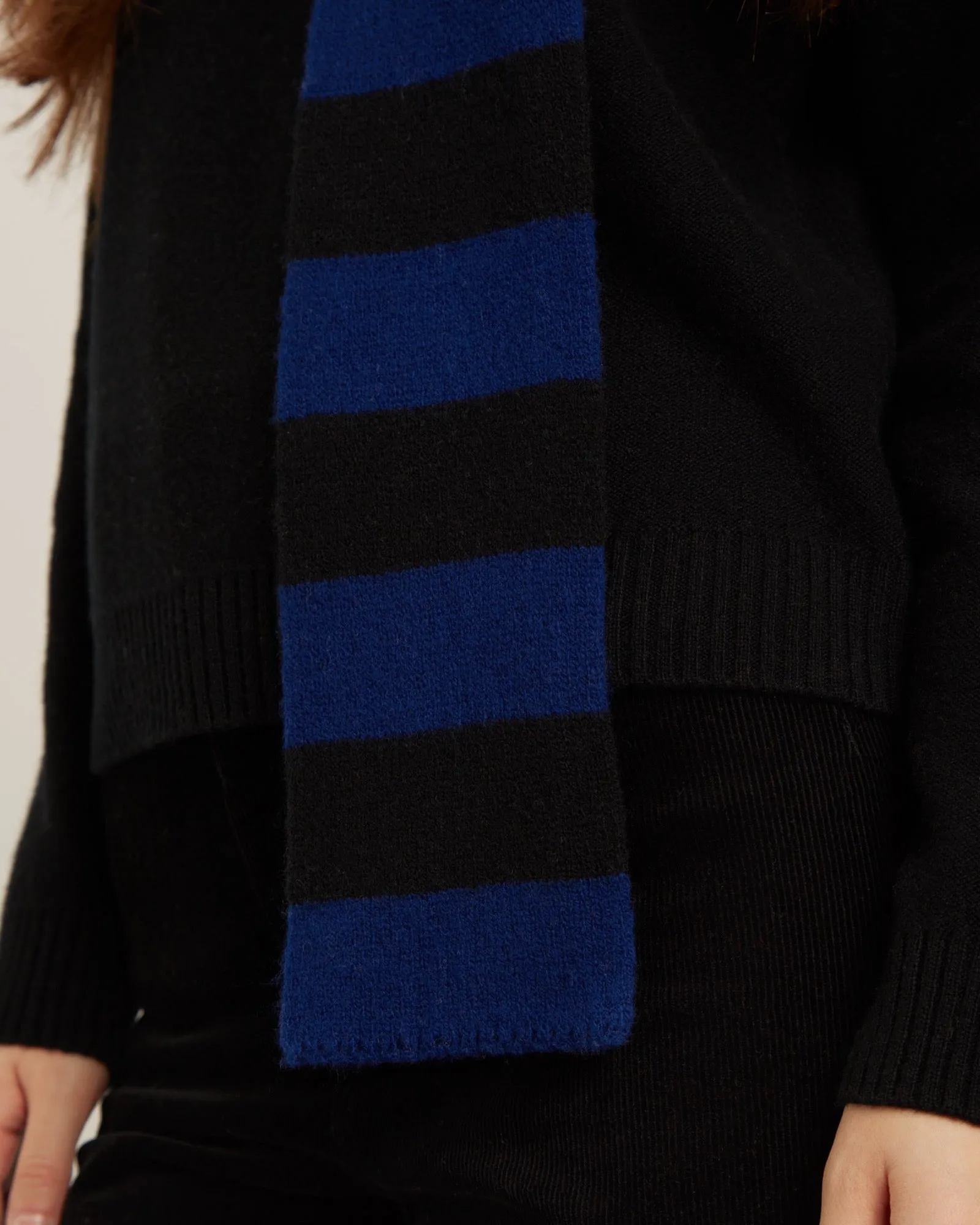 écharpe en laine JUSTINE sold by NAIF product image thumbnail 2