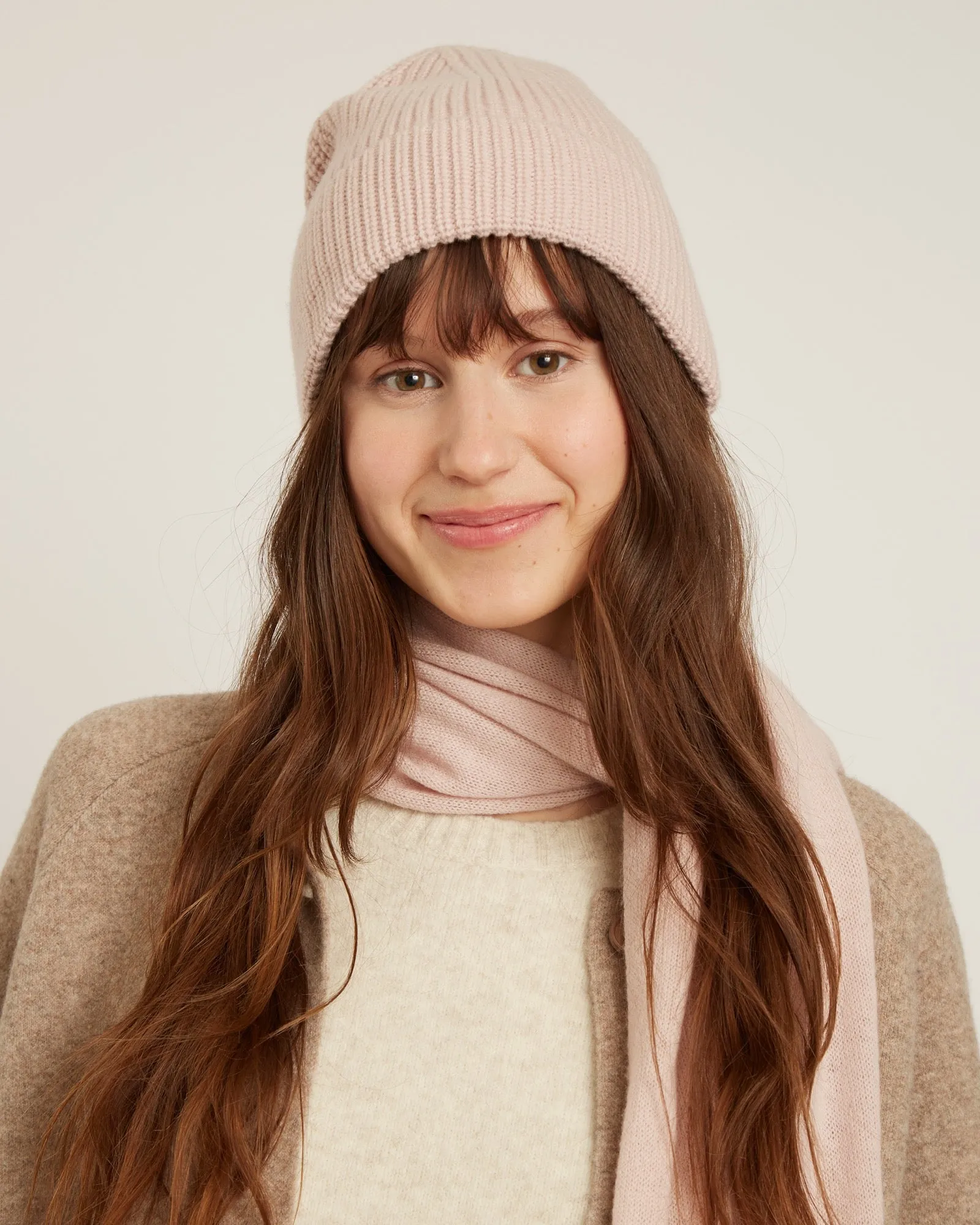 tuque en laine et cachemire CLEA sold by NAIF product image thumbnail 3