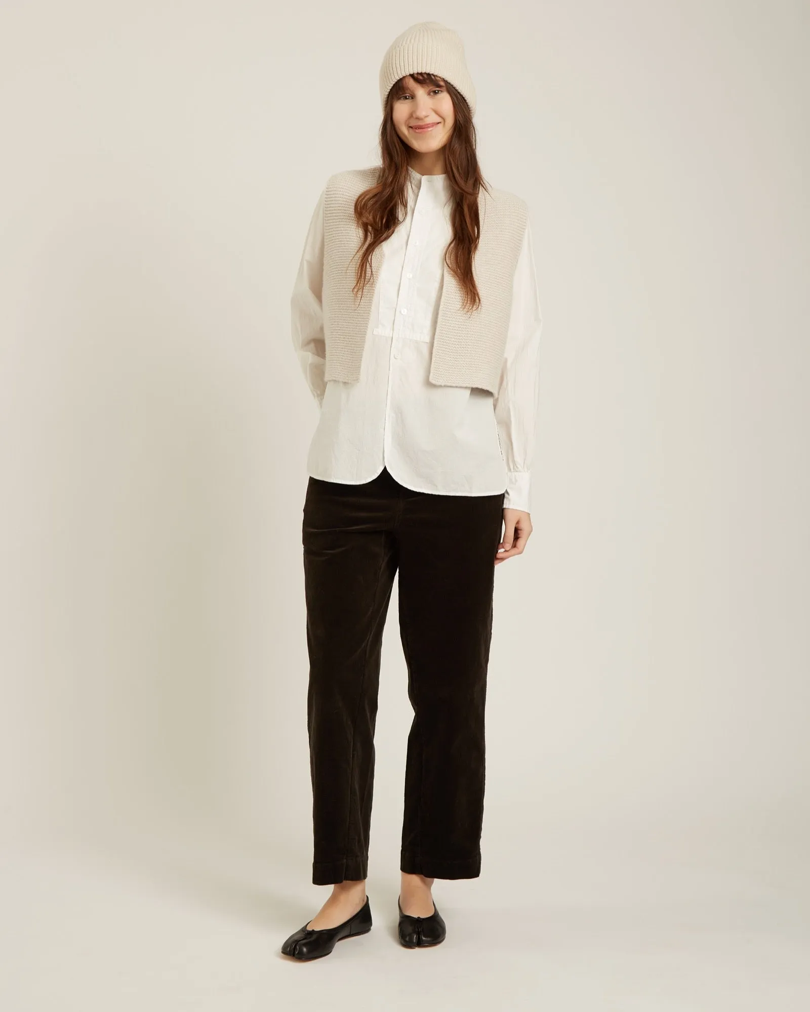 cardigan sans manches en laine EVA sold by NAIF product image thumbnail 3