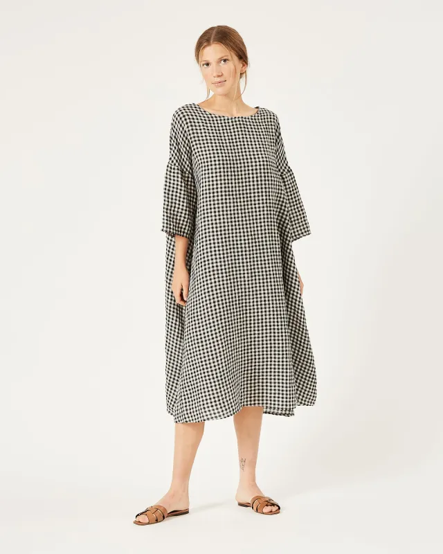 robe en lin RAFAELLE sold by NAIF