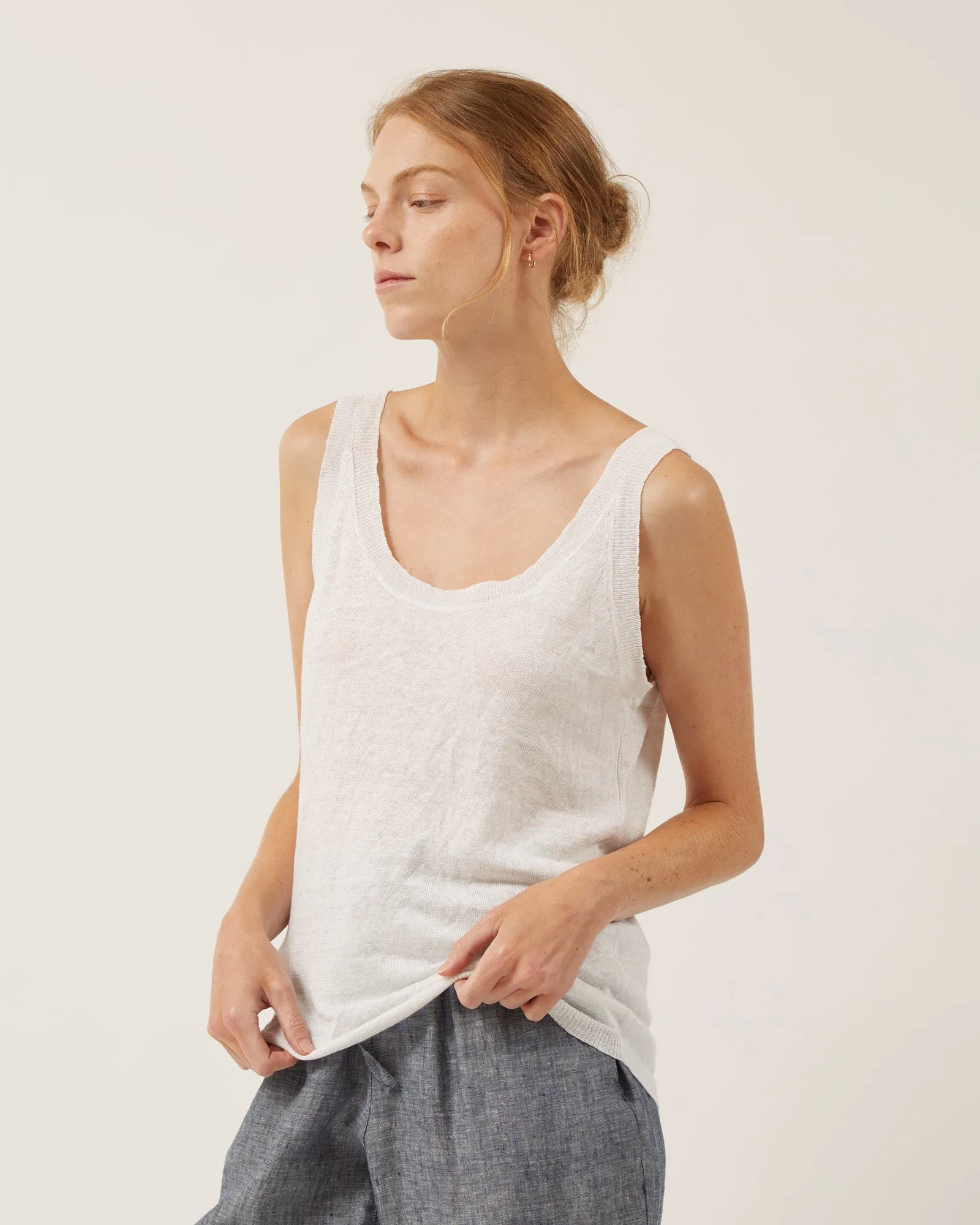 débardeur en lin LIO sold by NAIF product image thumbnail 2