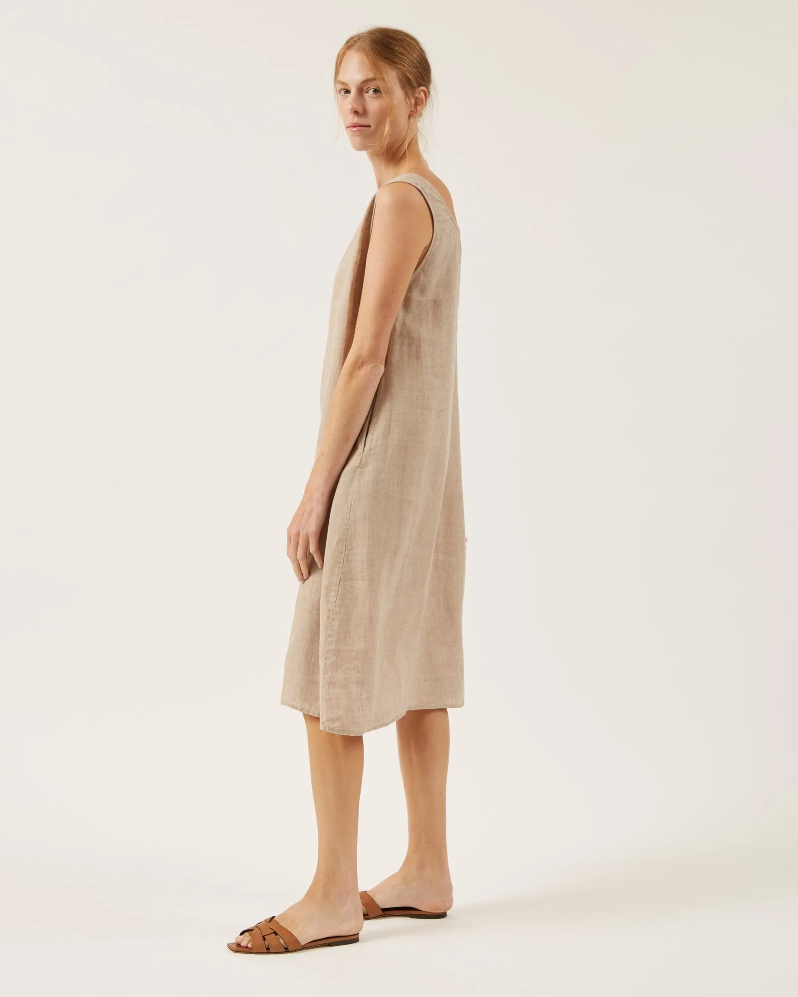 robe en chambray de lin WANDA sold by NAIF product image thumbnail 3