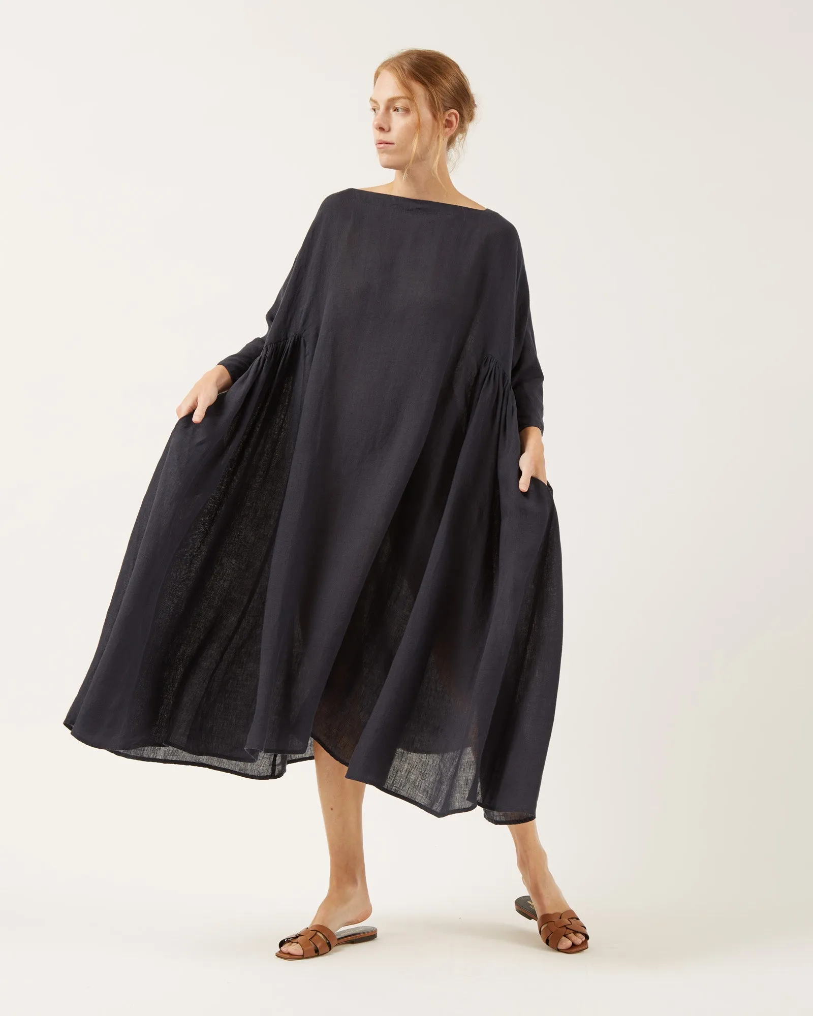 robe en lin AZALEA sold by NAIF product image thumbnail 2