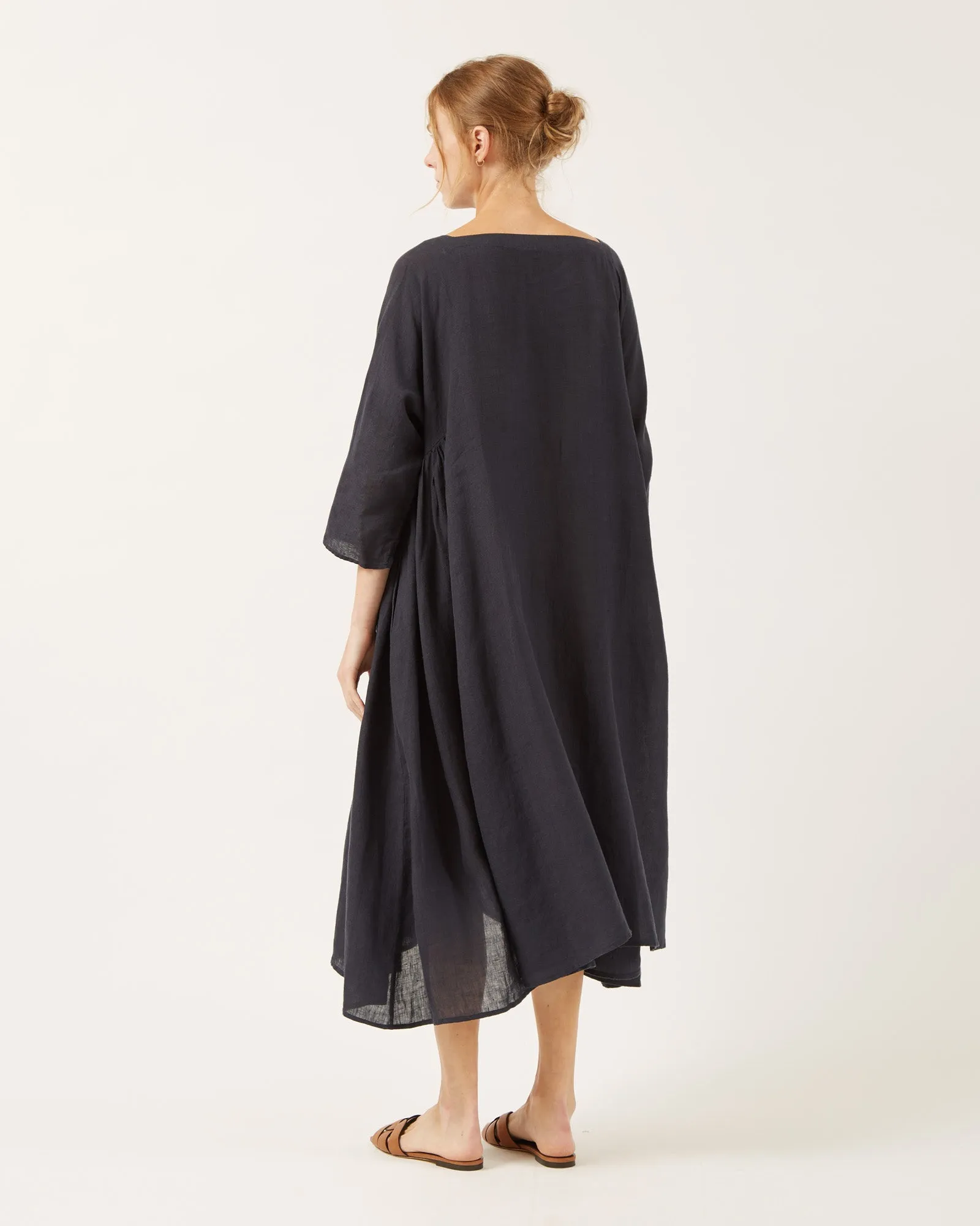 robe en lin AZALEA sold by NAIF product image thumbnail 3